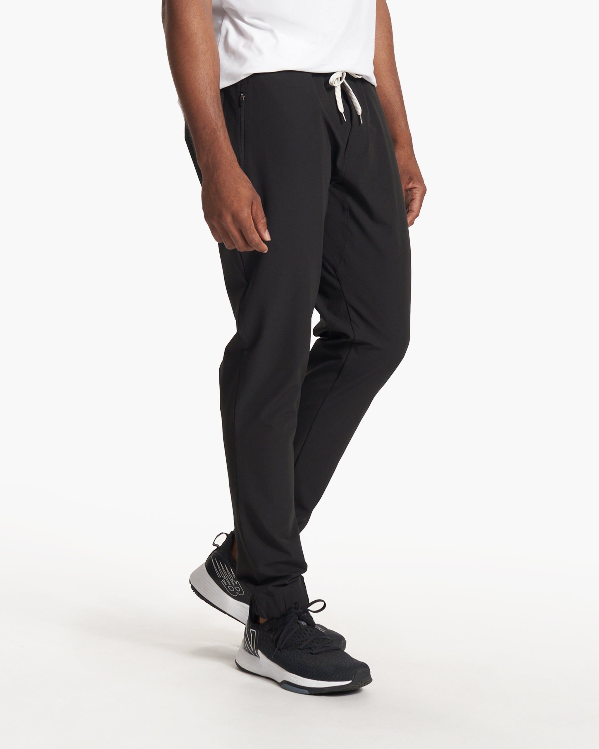 Transit Jogger | Black sold by Vuori product image thumbnail 4