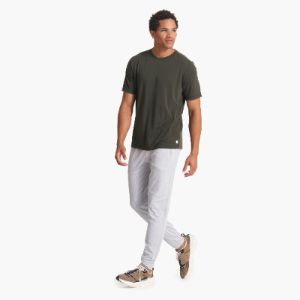 Ponto Performance Jogger | Platinum Heather sold by Vuori