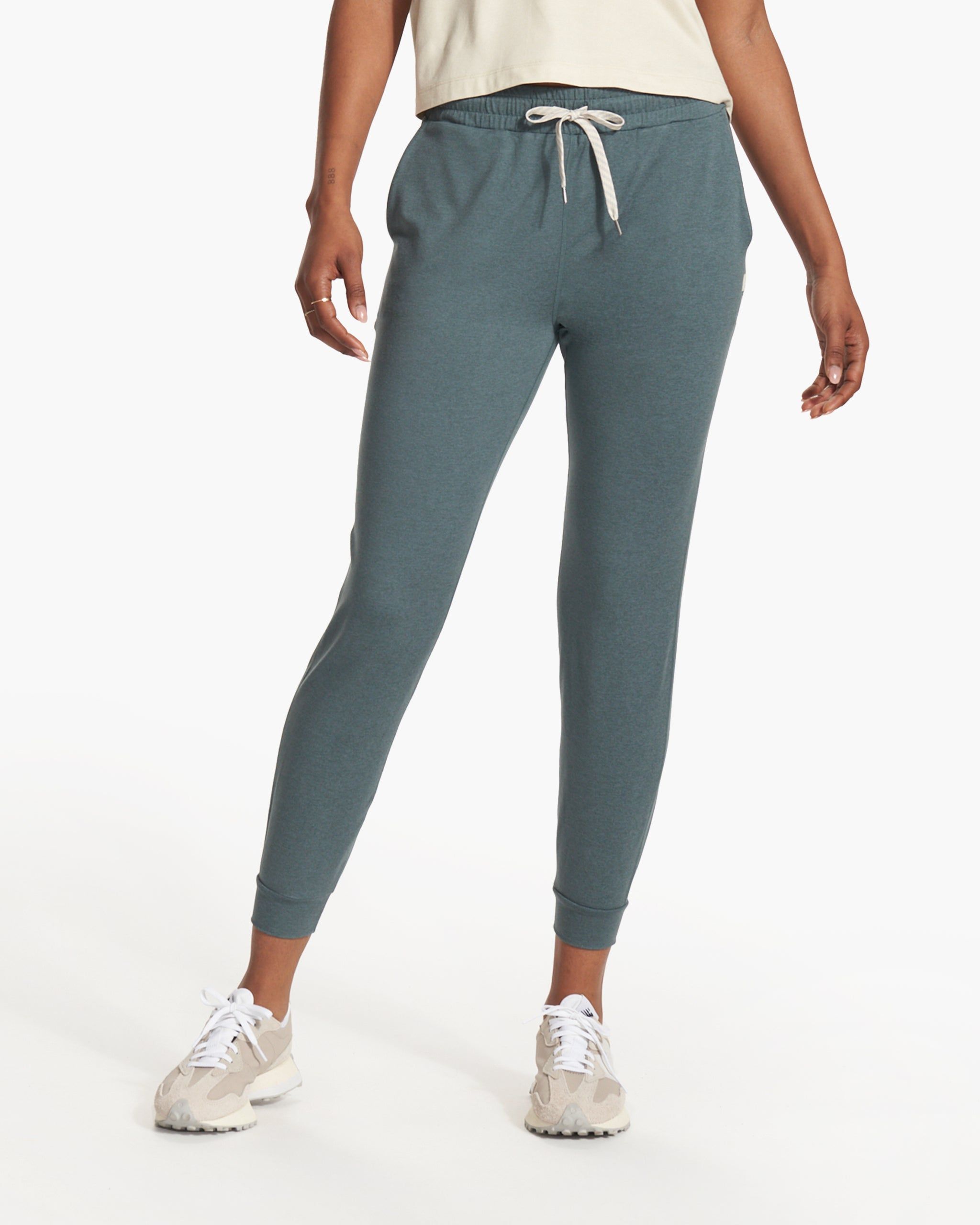 Performance Jogger - Long | Lake Heather sold by Vuori product image thumbnail 2