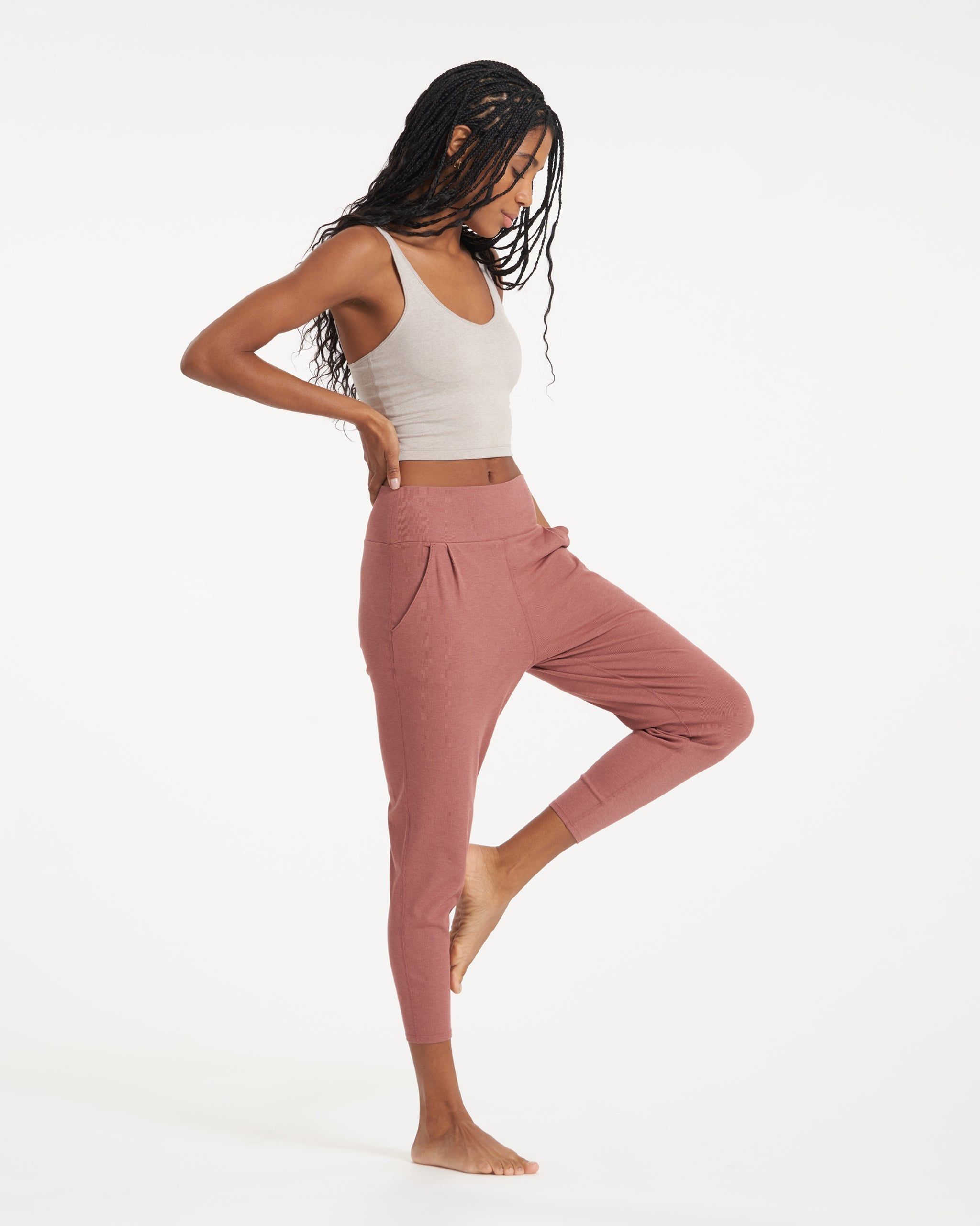 Pose At Ease Pant | Rosewood Heather sold by Vuori product image thumbnail 4