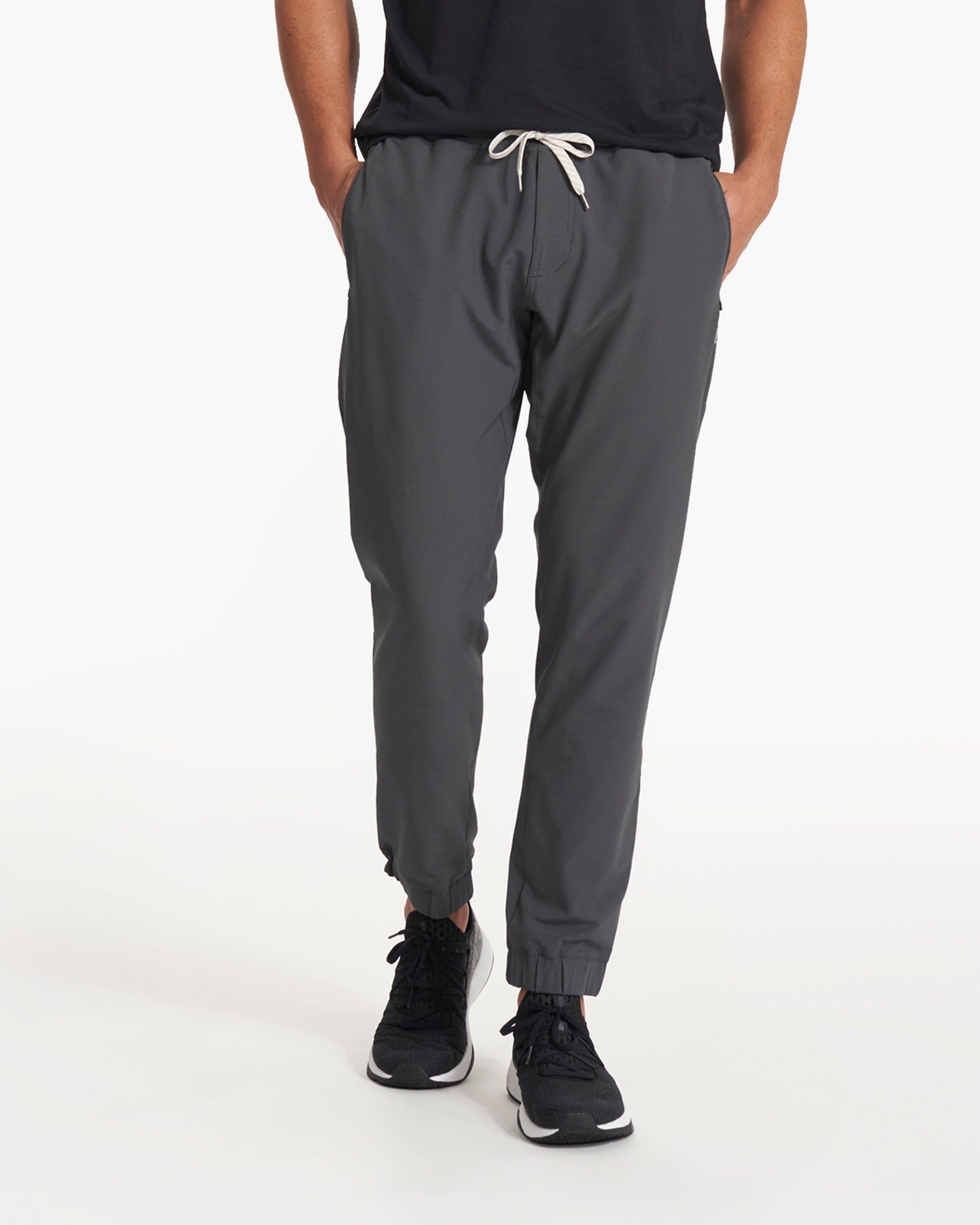 Transit Jogger | Charcoal sold by Vuori product image thumbnail 2