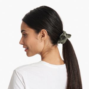 Tie Scrunchy | Pistachio sold by Vuori