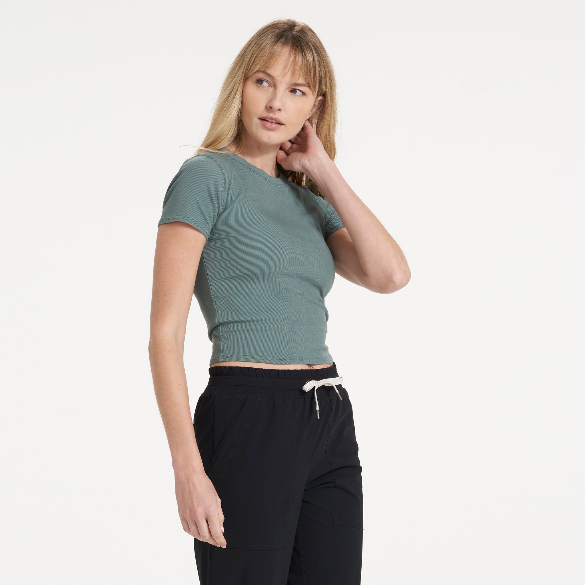 Pose Fitted Tee | Kelp sold by Vuori product image thumbnail 2