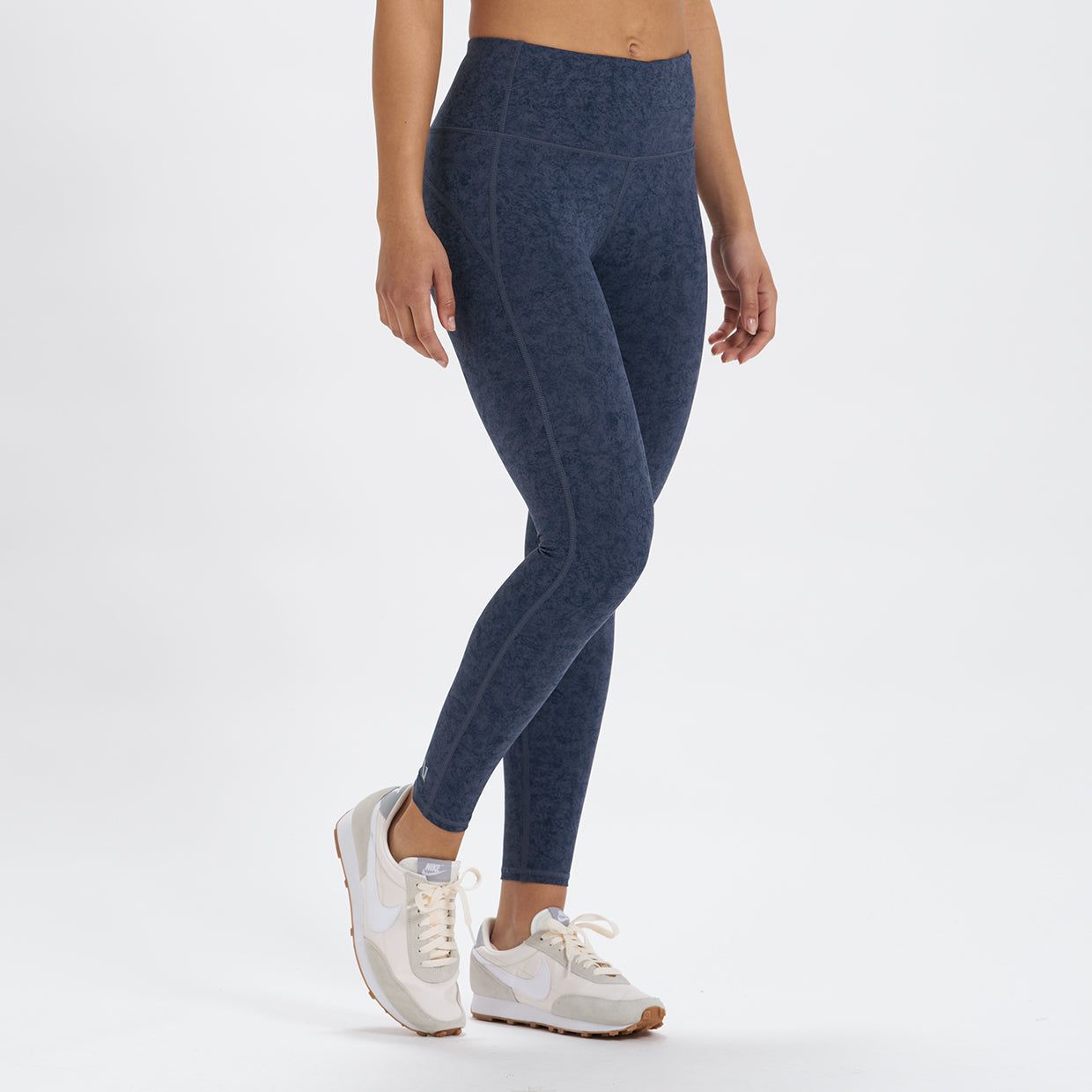 Pace High Rise Legging | Ocean Texture sold by Vuori product image thumbnail 2