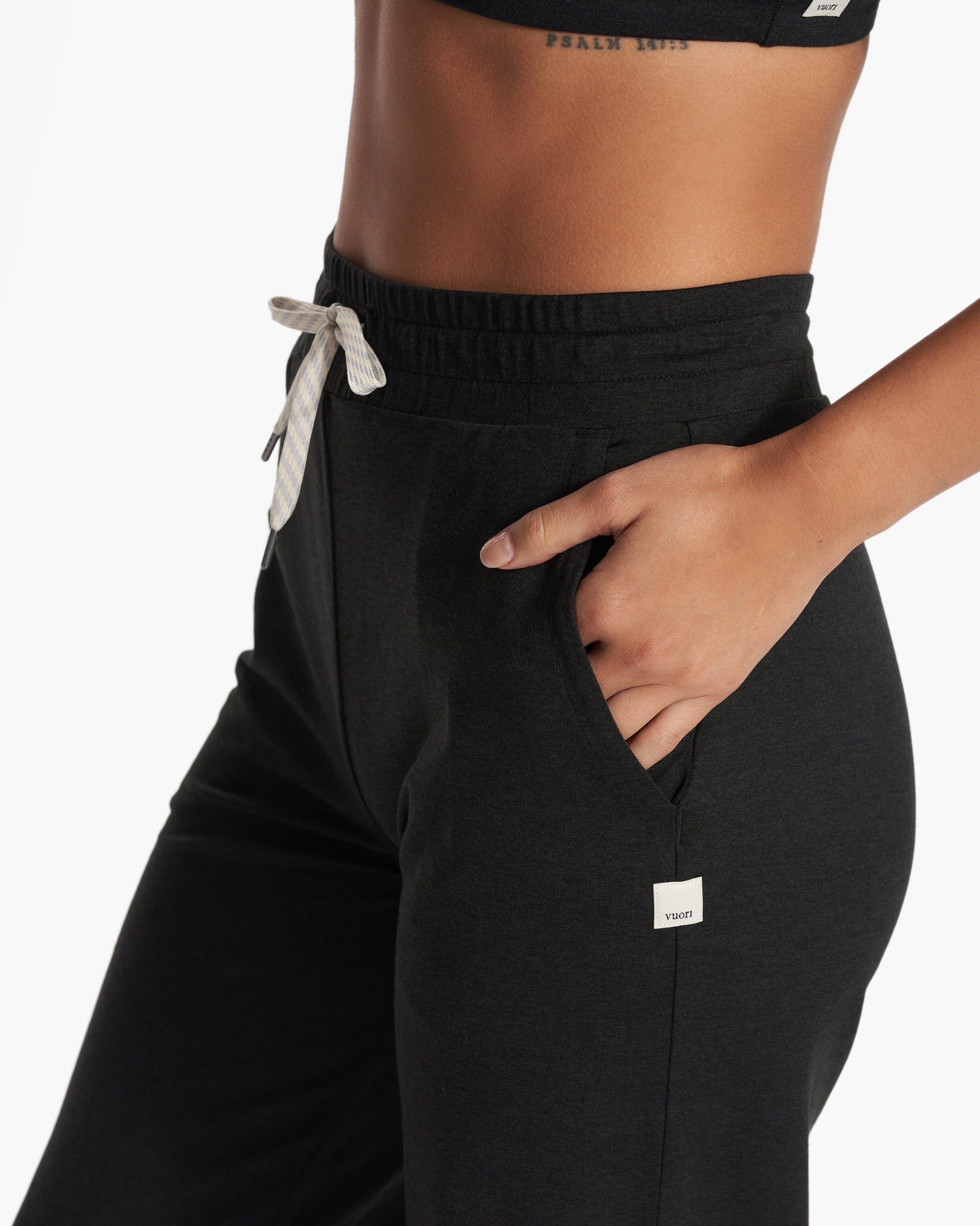 Halo Essential Wideleg - Short | Black Heather sold by Vuori product image thumbnail 3