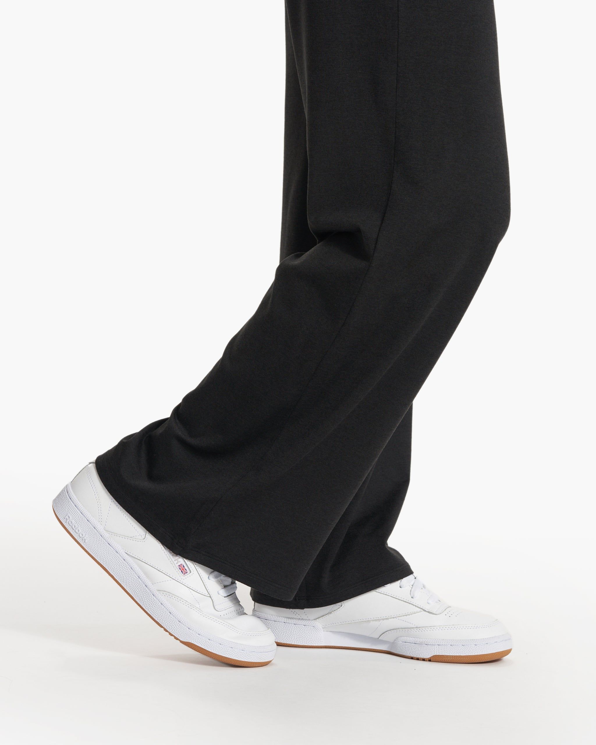 Halo Essential Wideleg - Short | Black Heather sold by Vuori product image thumbnail 6