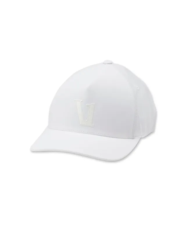 Magnitude Hat | White sold by Vuori