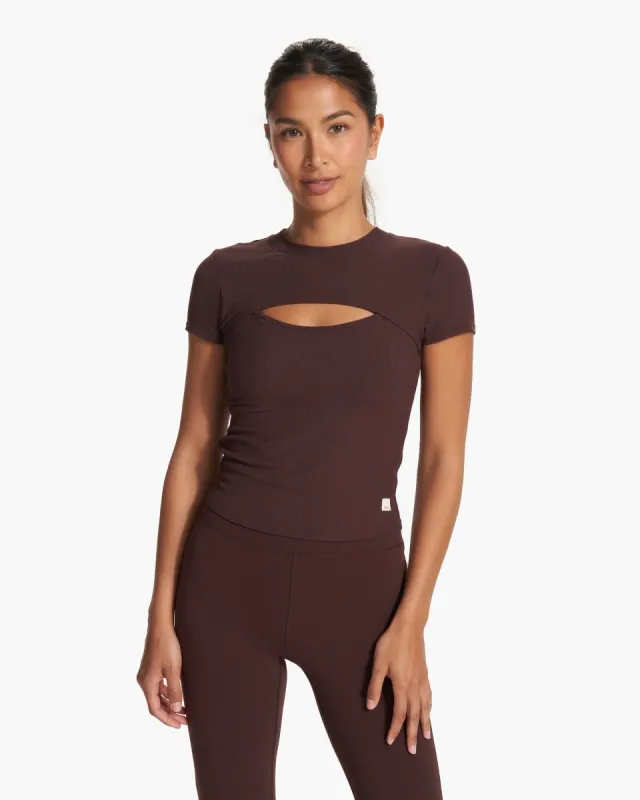 Cove Cut Out Tee | Mahogany sold by Vuori
