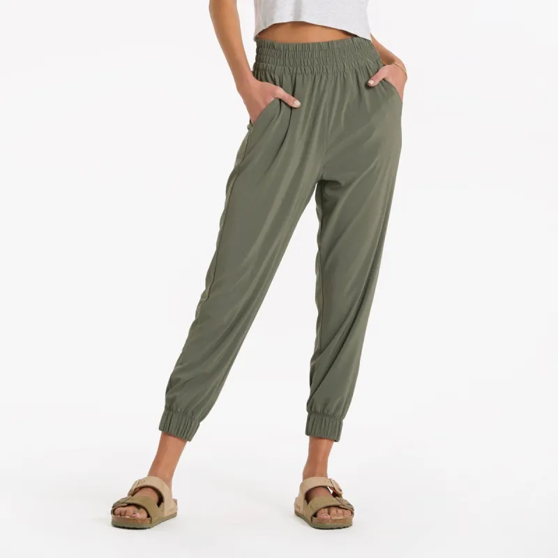 Villa Jogger | Army sold by Vuori