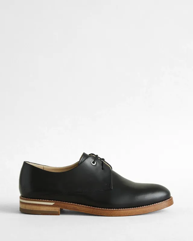 Pena Leather Derby Shoe made by WANT Les Essentiels