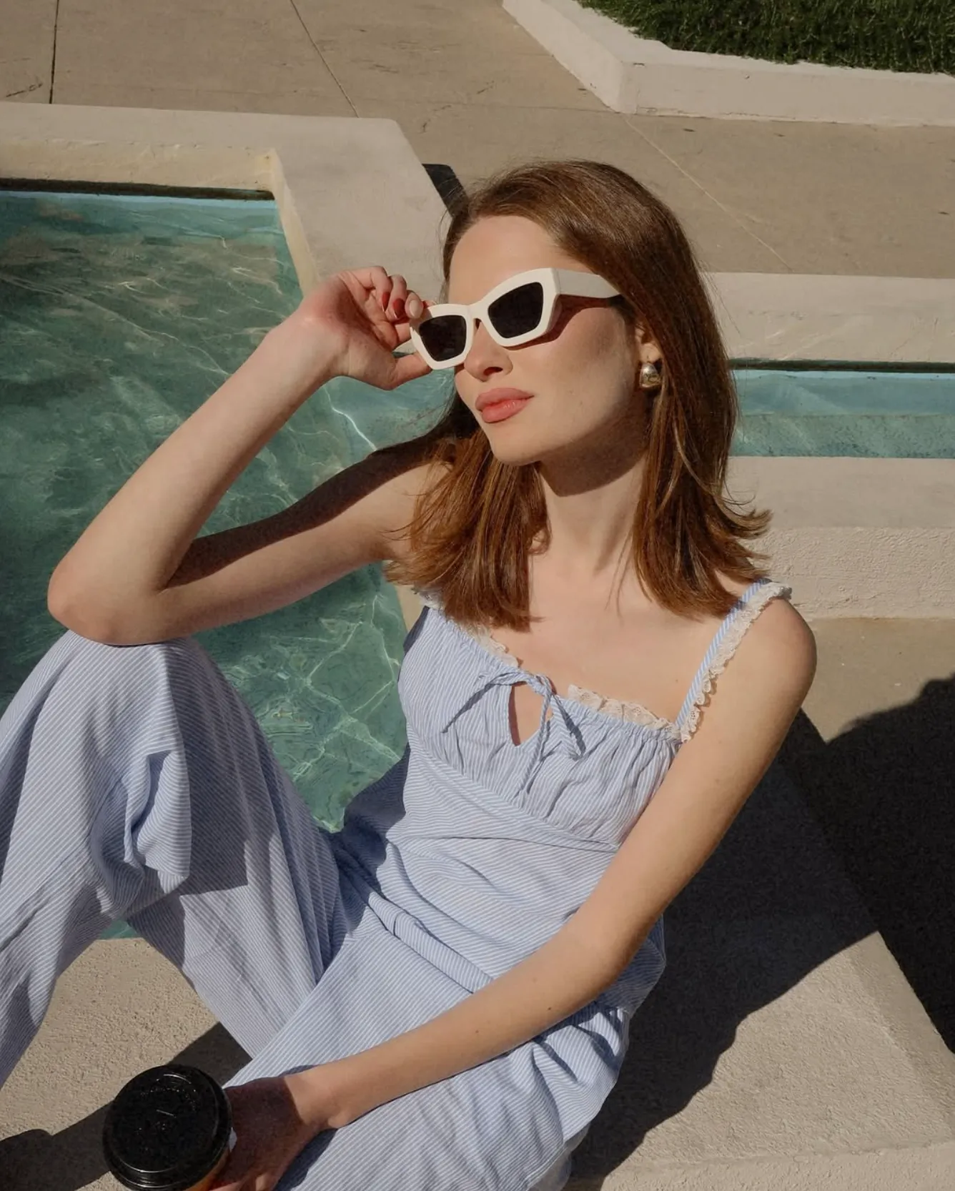 SARA PANT sold by Wayf product image thumbnail 3