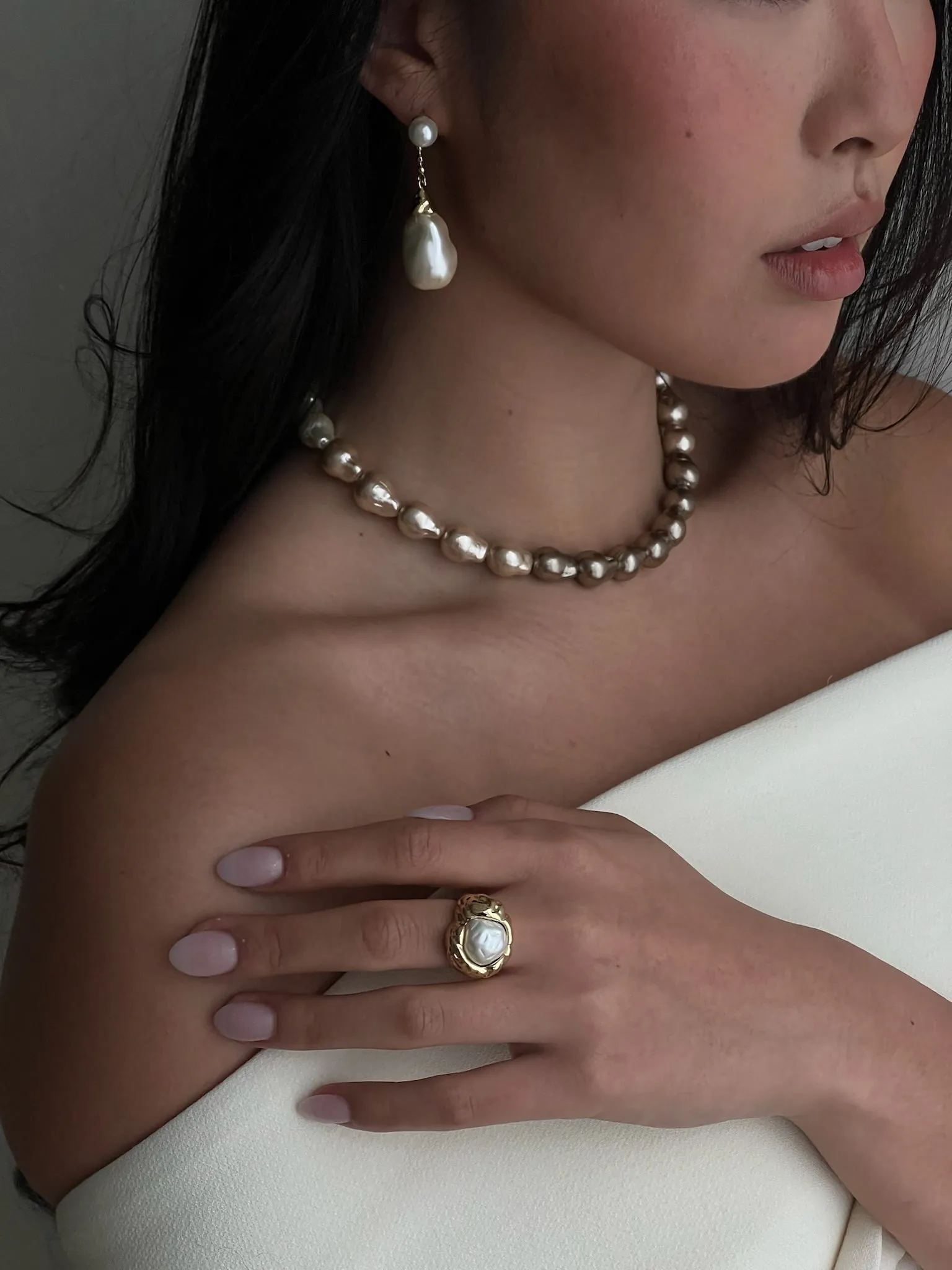 Hammered Pearl Pendant Ring sold by WeWoreWhat product image thumbnail 2