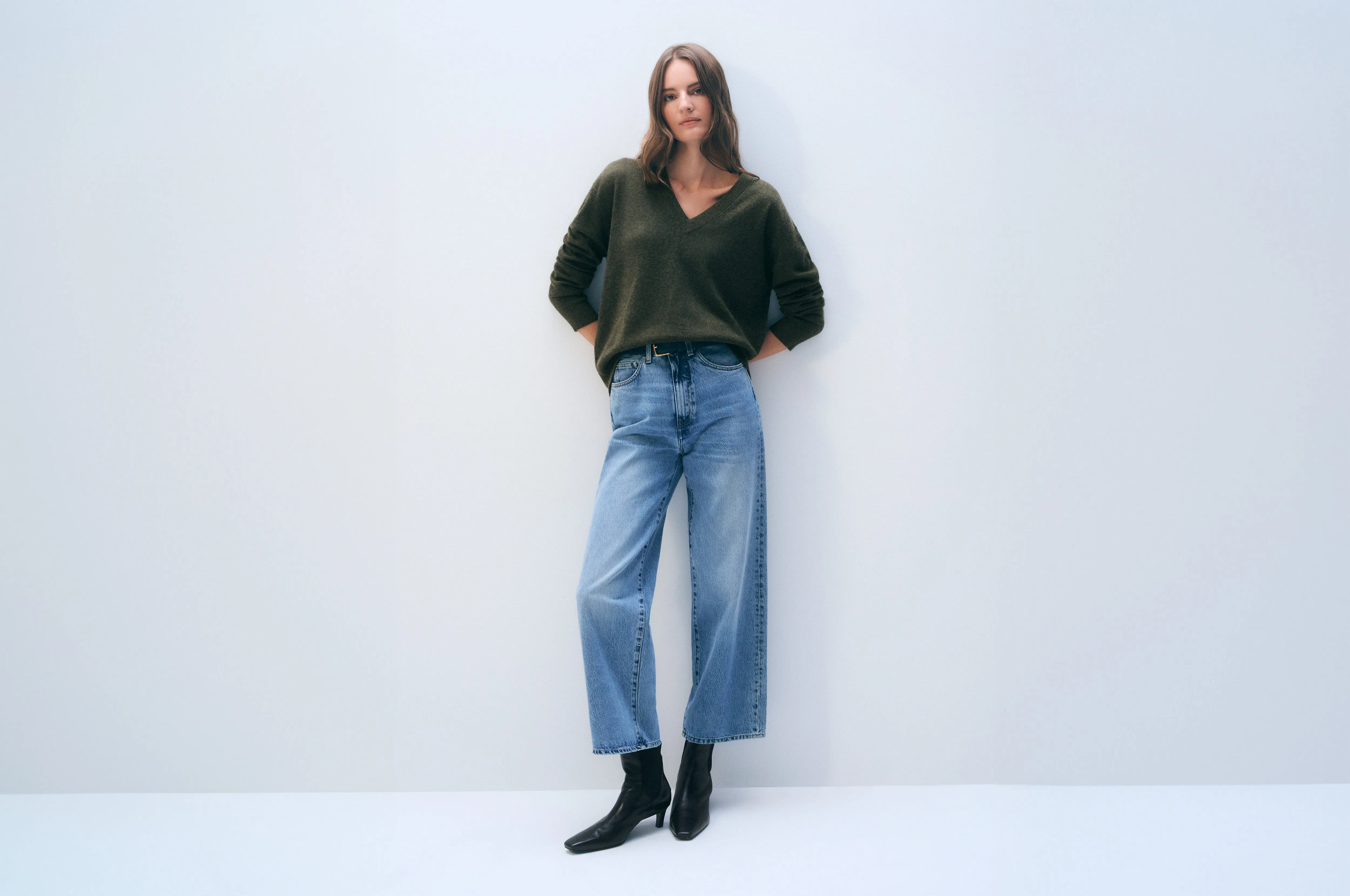 Cashmere V Neck | Thyme Heather sold by White + Warren product image thumbnail 5