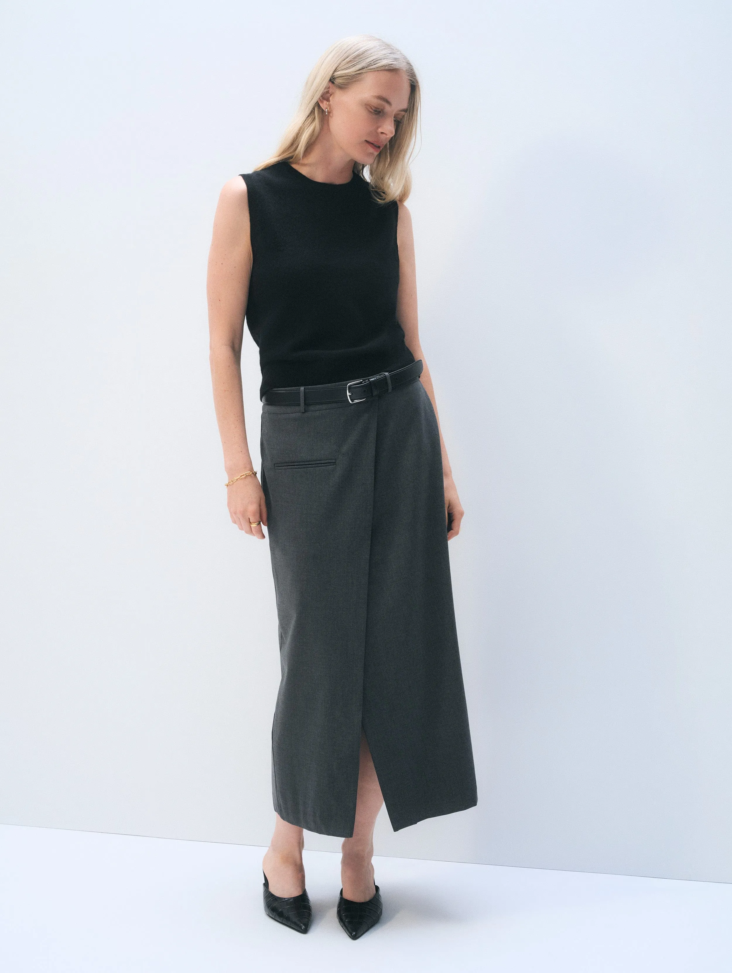 Cashmere Shell Tank Top | Black sold by White + Warren product image thumbnail 2