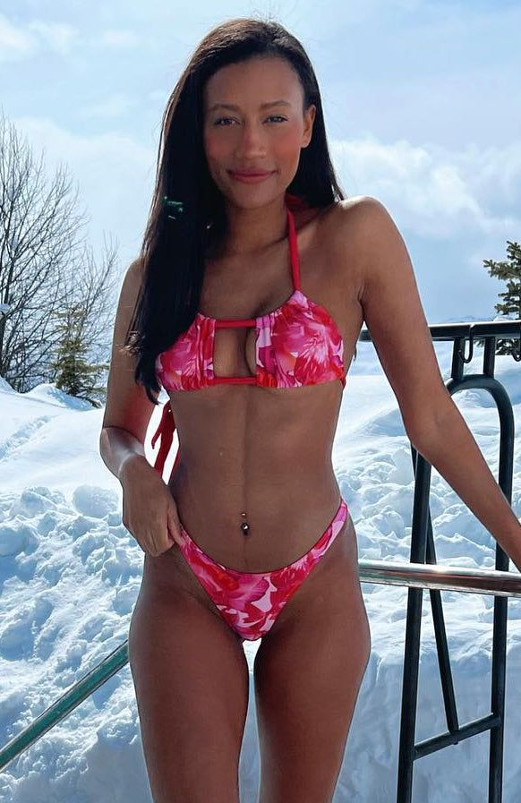 White Sand Bikini Top Rose Et Rouge Print sold by White Fox Boutique product image thumbnail 7