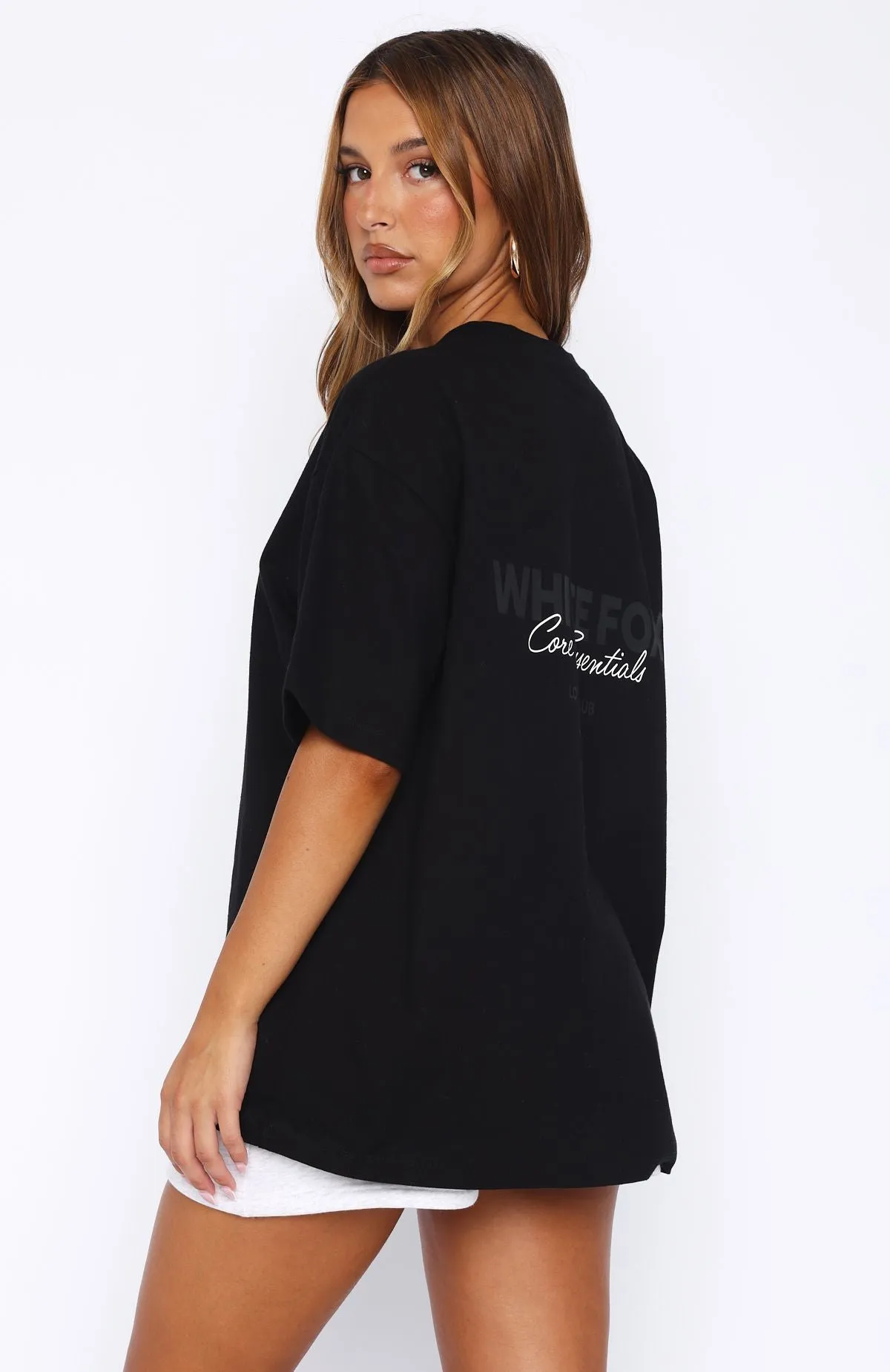Core Essentials Oversized Tee Black sold by White Fox Boutique product image thumbnail 4