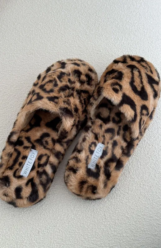 Carly Slippers Leopard made by White Fox Boutique