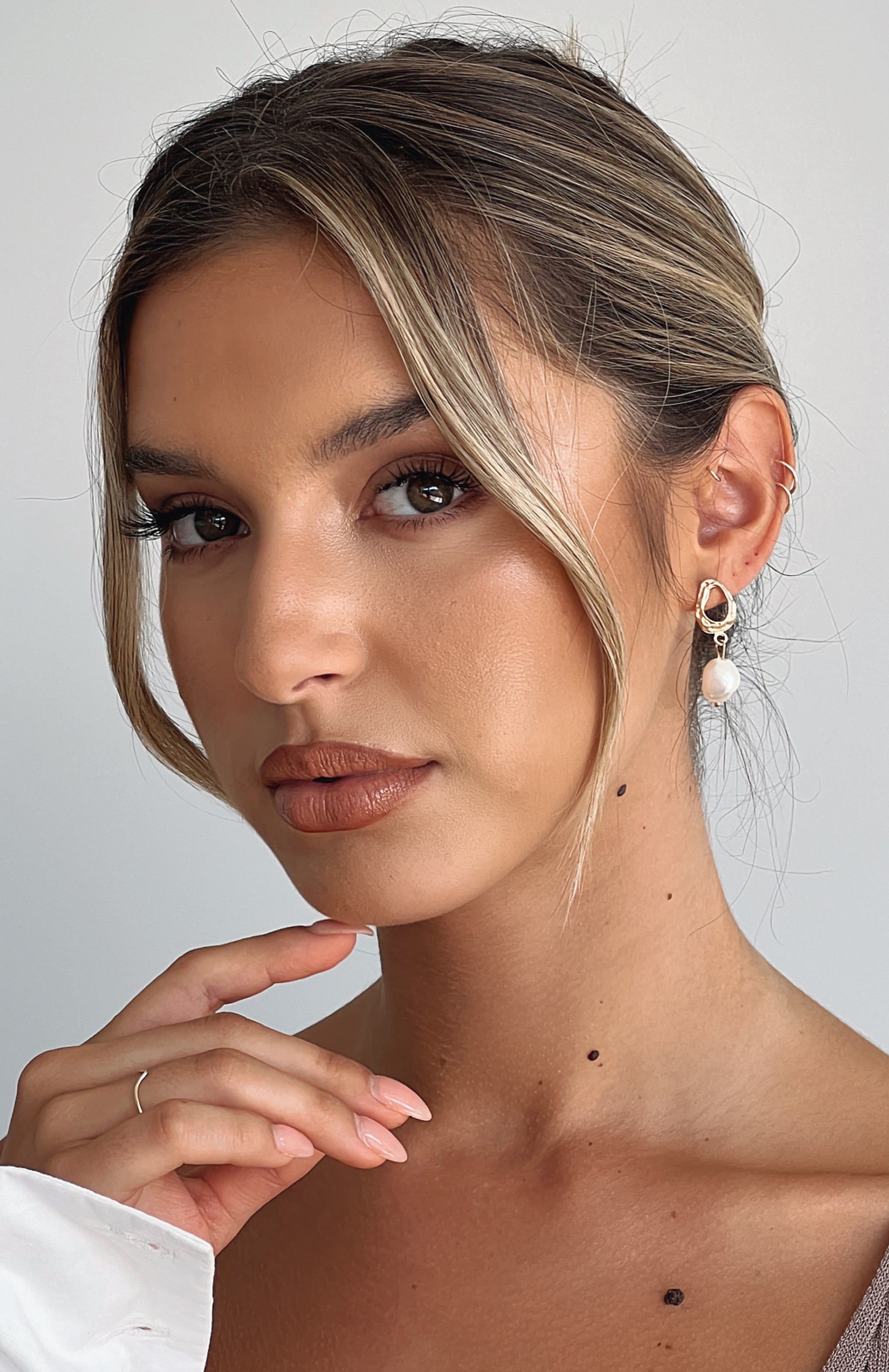 Olive Earrings Gold sold by White Fox Boutique product image thumbnail 3