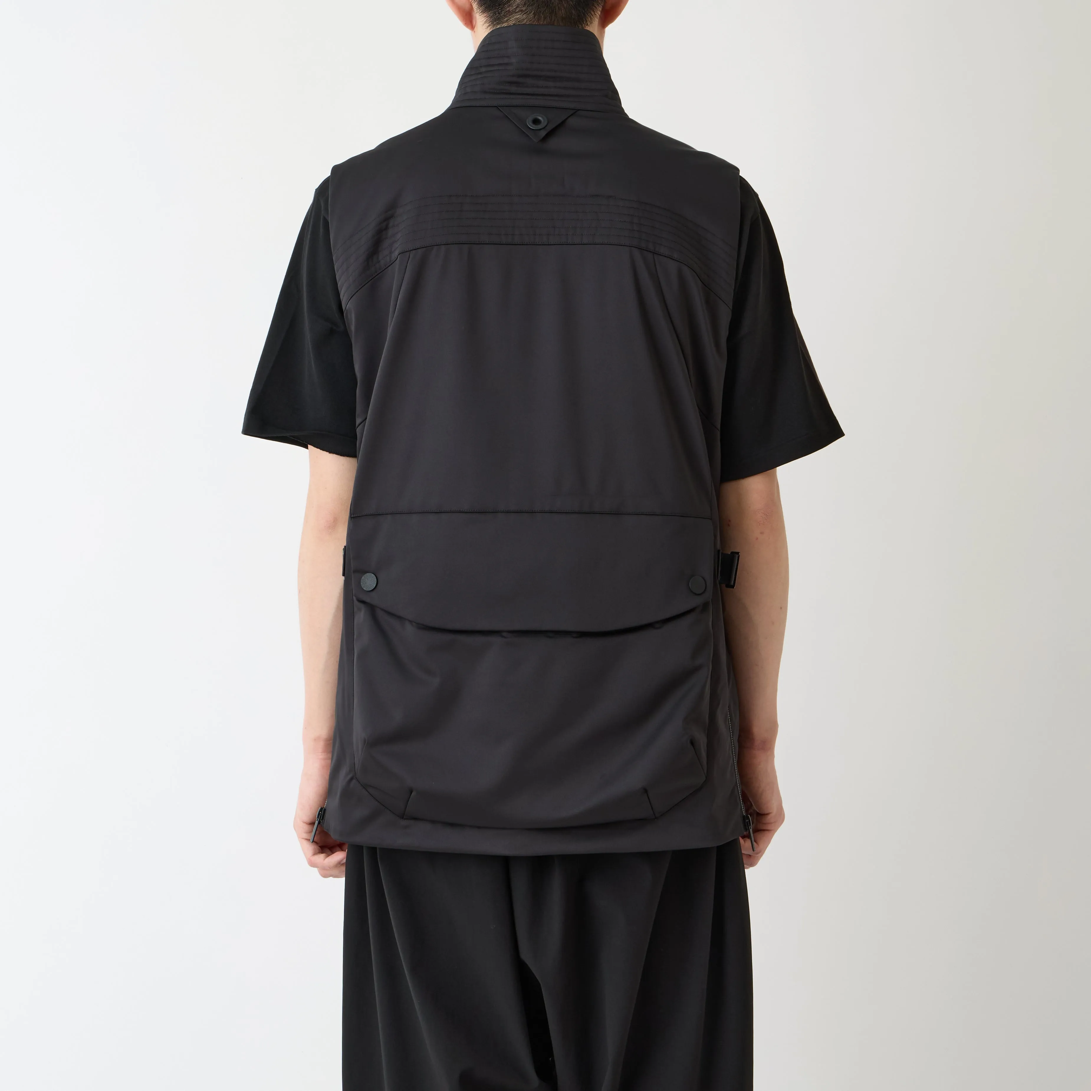 DiAPLEX LUGGAGE VEST sold by White Mountaineering product image thumbnail 3