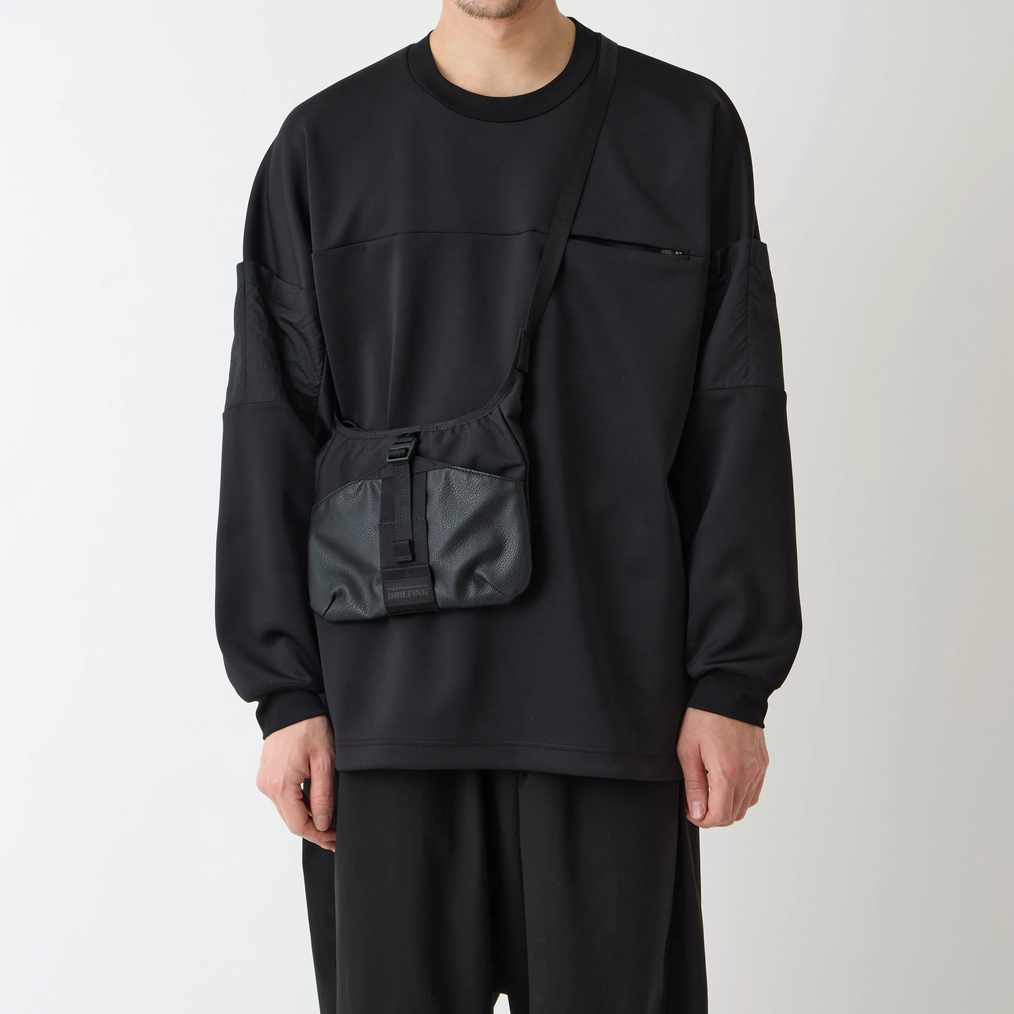 WM × BRIEFING DAILY SACOCHE sold by White Mountaineering product image thumbnail 2