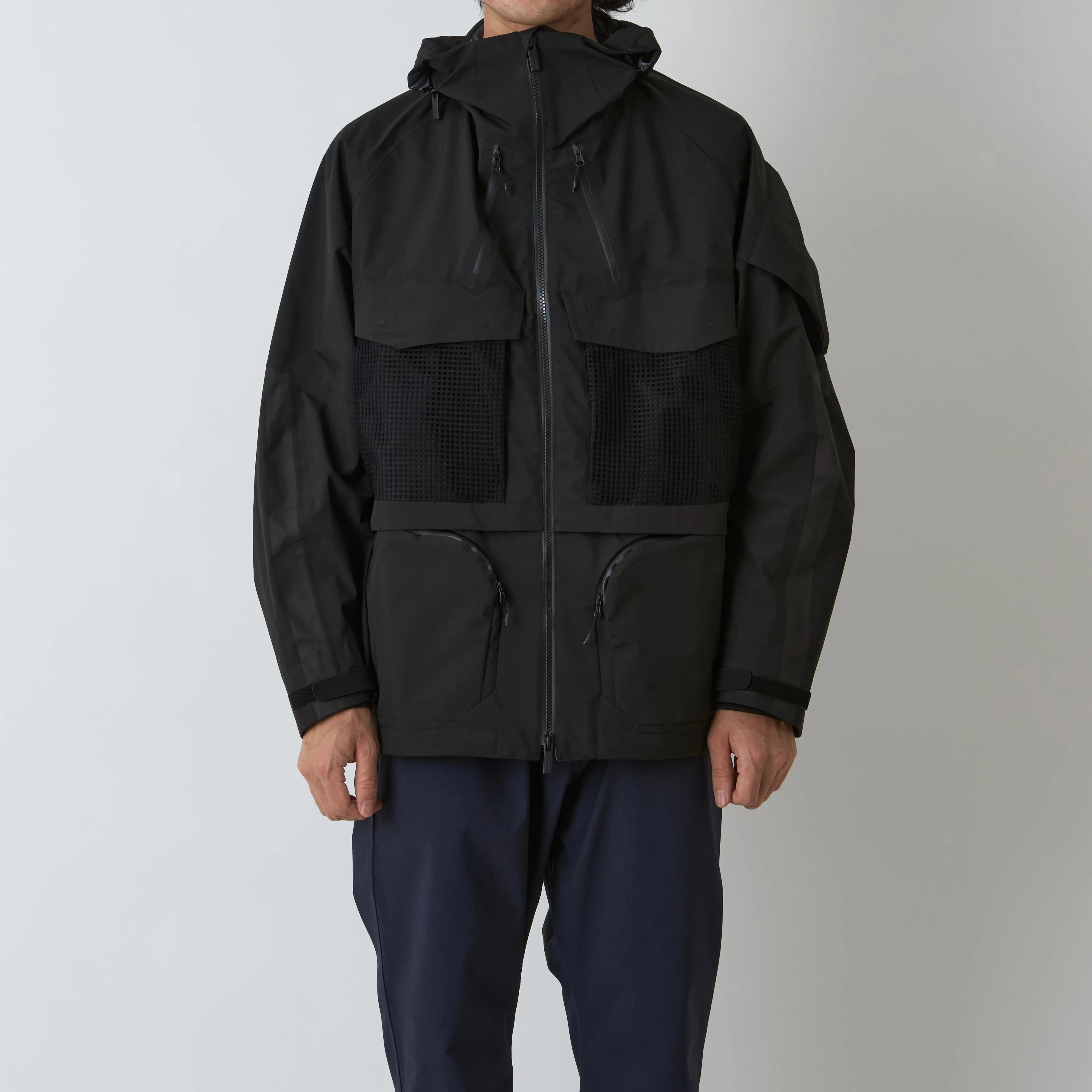 GORE-TEX LUGGAGE JACKET sold by White Mountaineering product image thumbnail 2