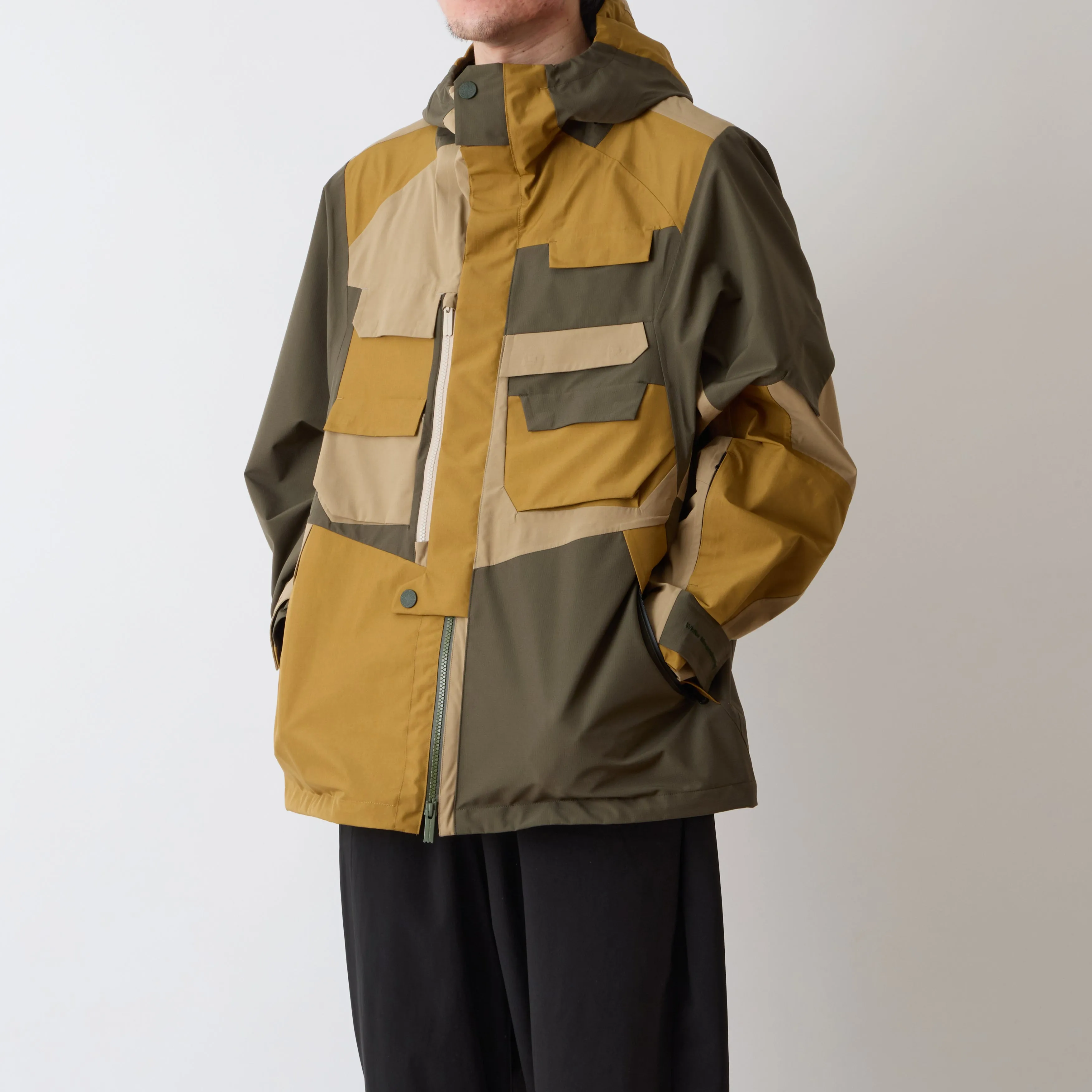 GORE-TEX LUGGAGE JACKET sold by White Mountaineering product image thumbnail 4