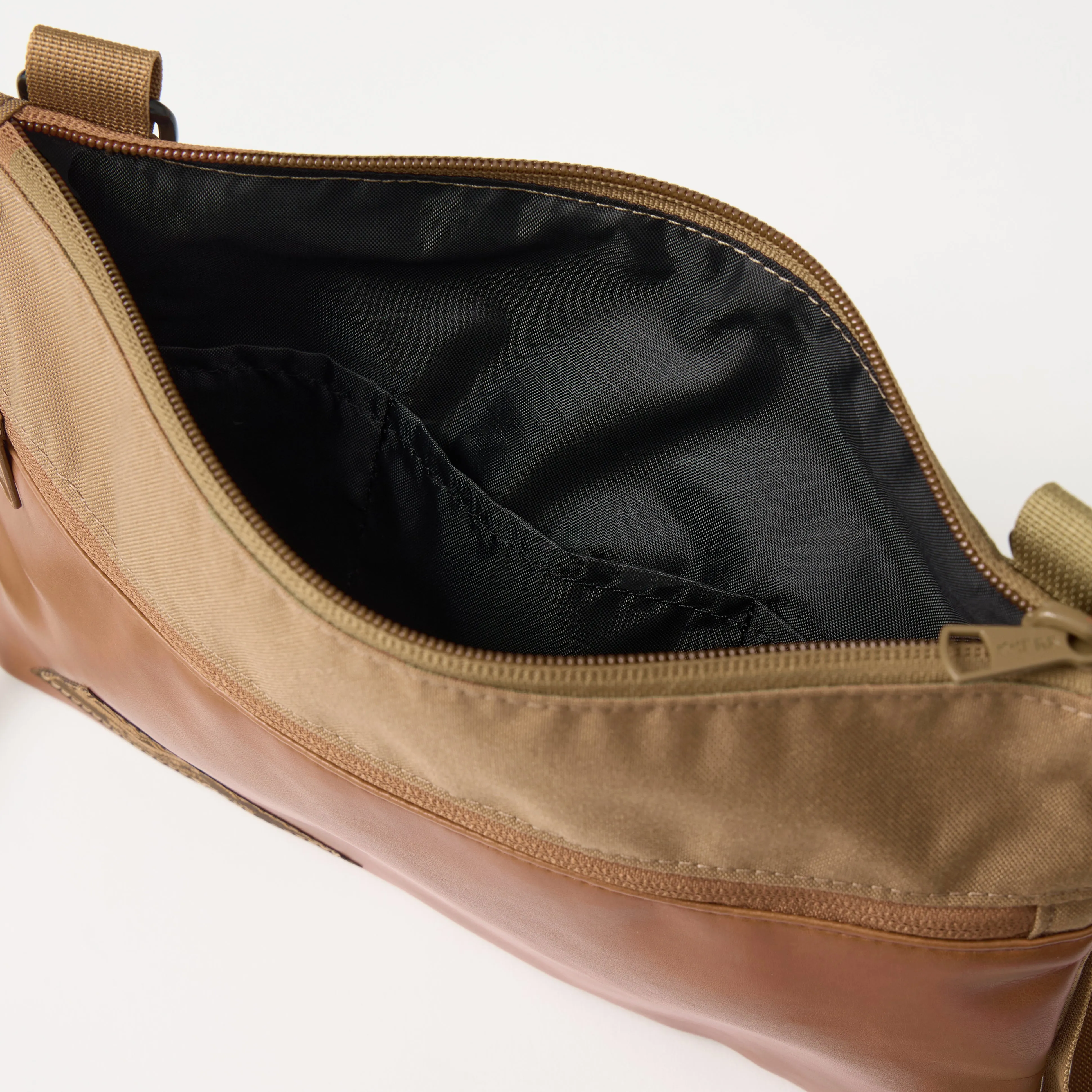 WM × KELTY FLAT POUCH sold by White Mountaineering product image thumbnail 4