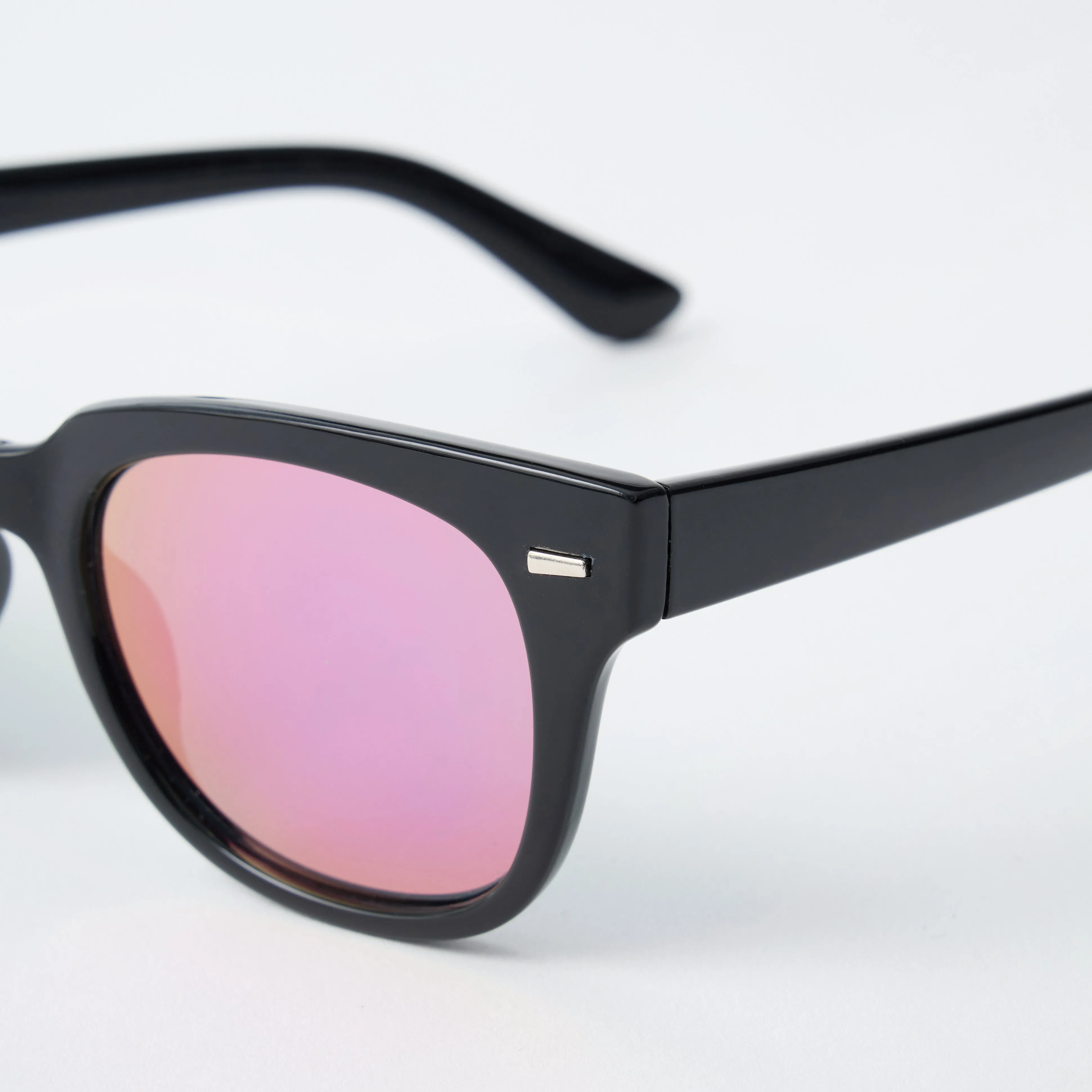 MIRROR SUNGLASSES sold by White Mountaineering product image thumbnail 2