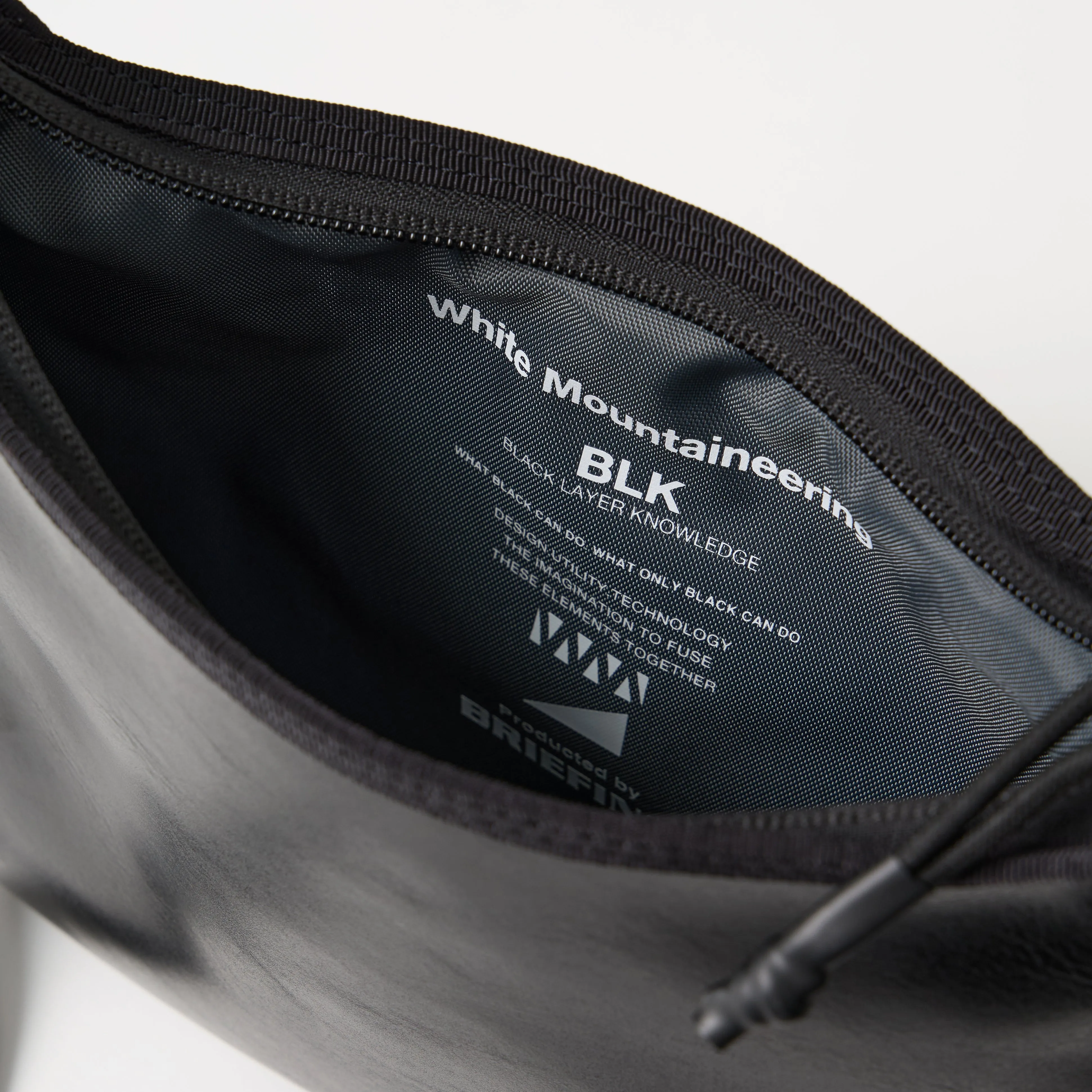 WM × BRIEFING EVERYDAY SACOCHE sold by White Mountaineering product image thumbnail 4
