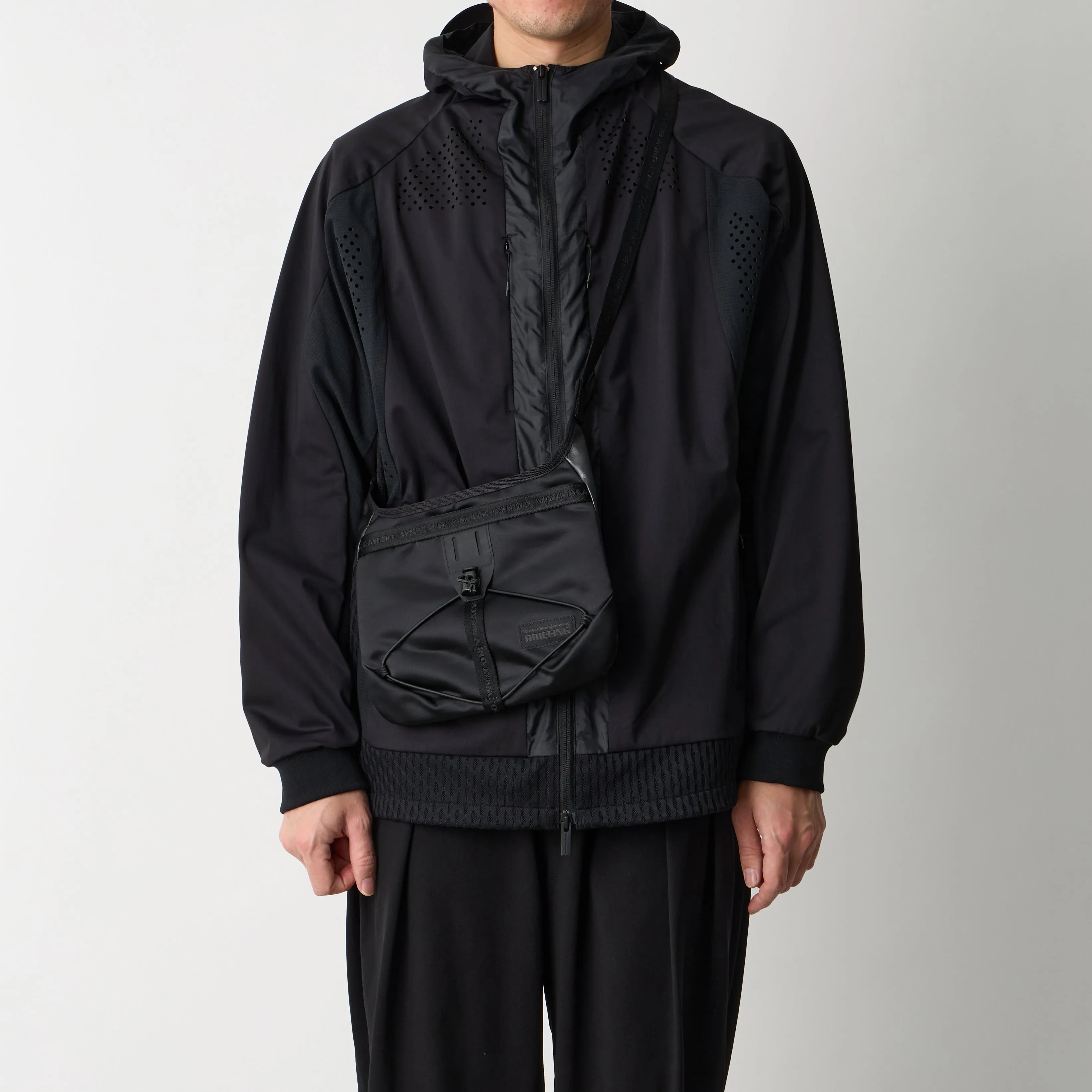 WM × BRIEFING EVERYDAY SACOCHE sold by White Mountaineering product image thumbnail 2