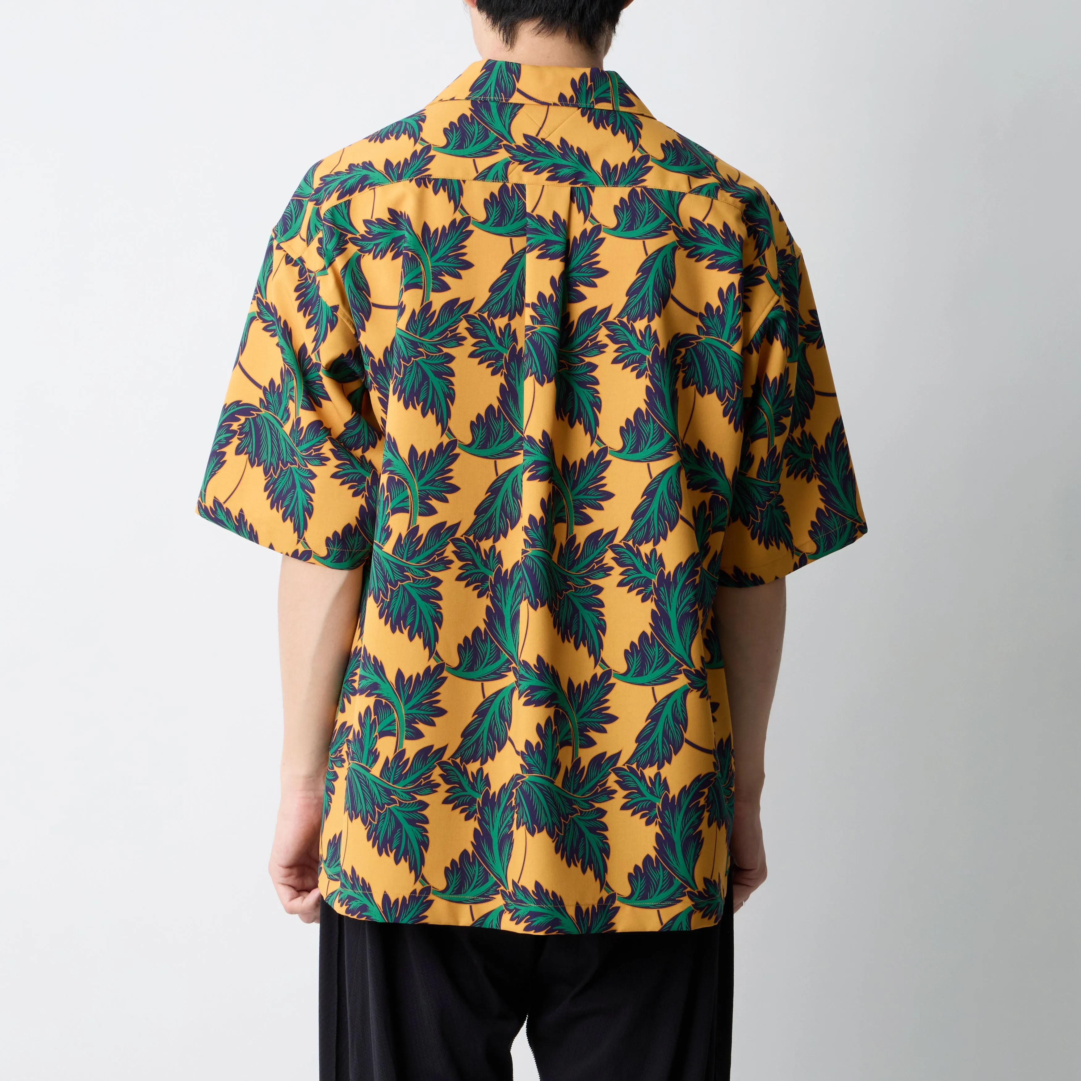 BOTANICAL PATTERN OPEN COLLAR SHIRT sold by White Mountaineering product image thumbnail 3