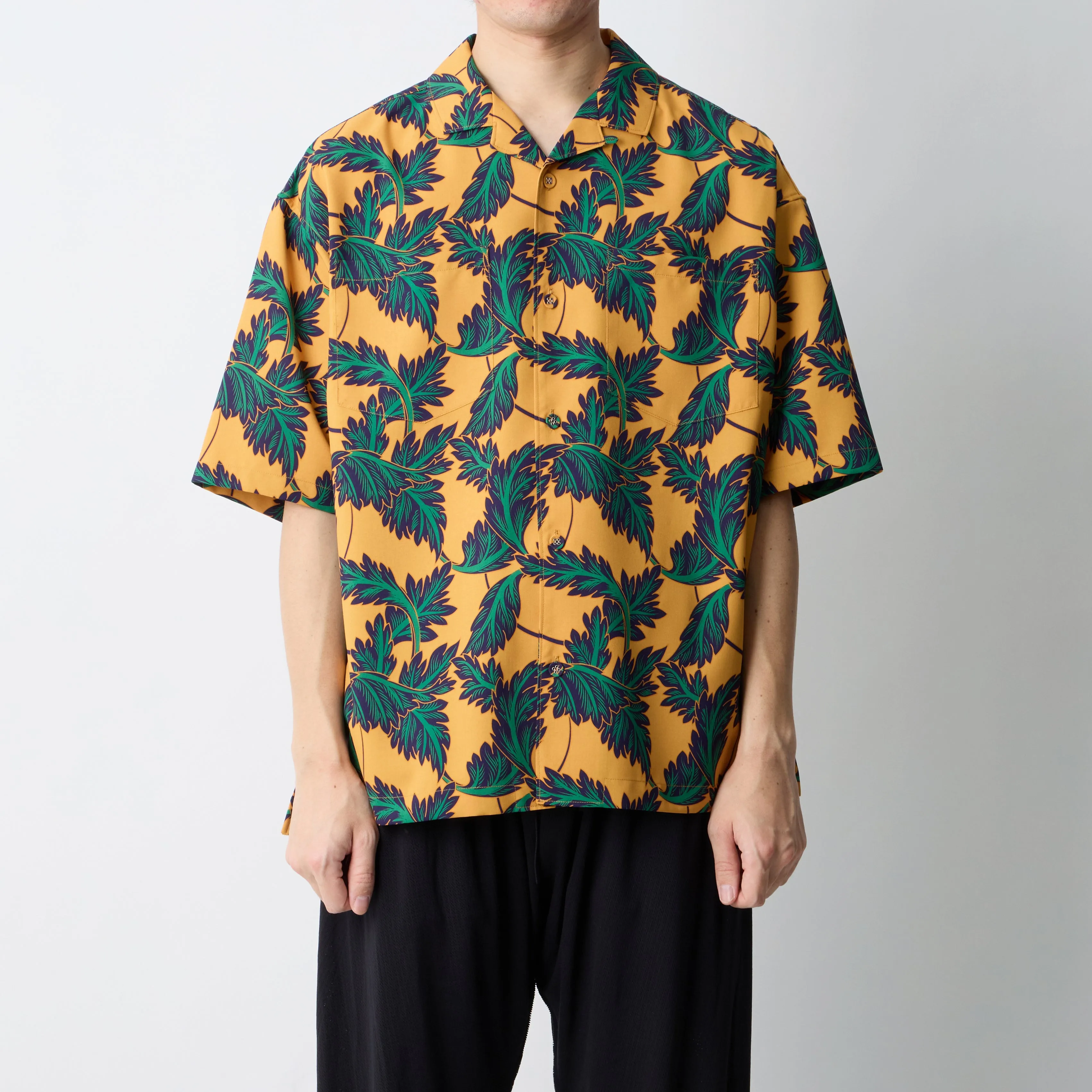 BOTANICAL PATTERN OPEN COLLAR SHIRT sold by White Mountaineering product image thumbnail 2