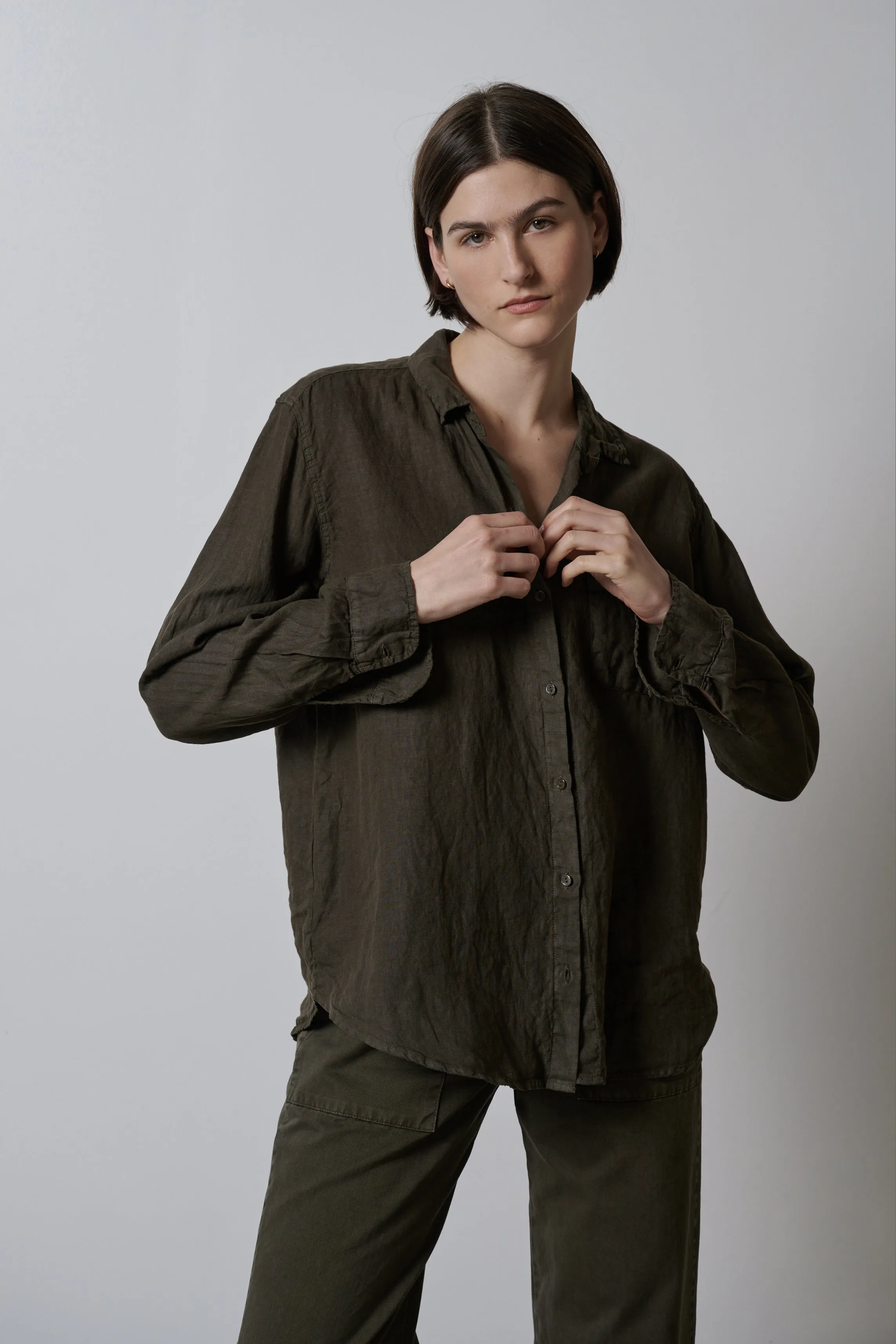 MULHOLLAND LINEN SHIRT sold by Wildflower product image thumbnail 3