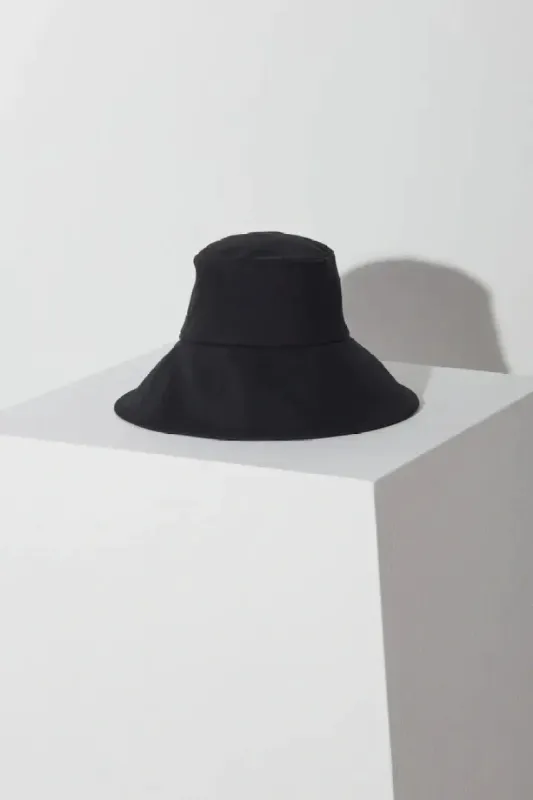 WALKER BUCKET HAT sold by Wildflower