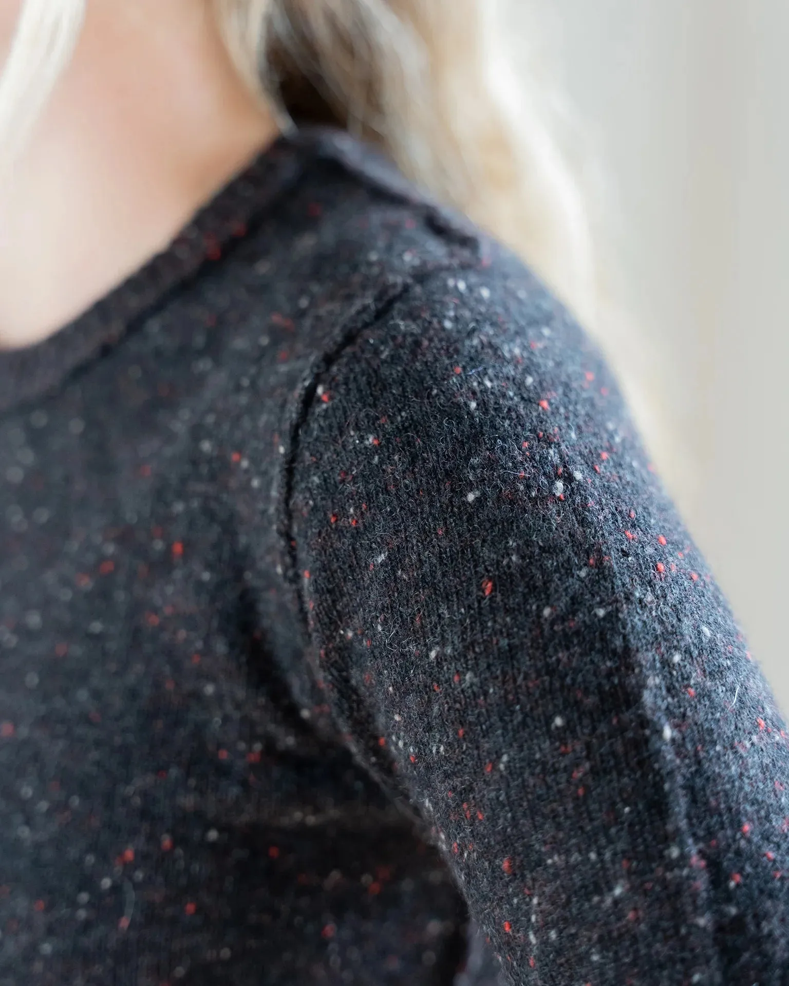 RAW EDGE CREW - PUMPERNICKEL sold by Wildflower product image thumbnail 4