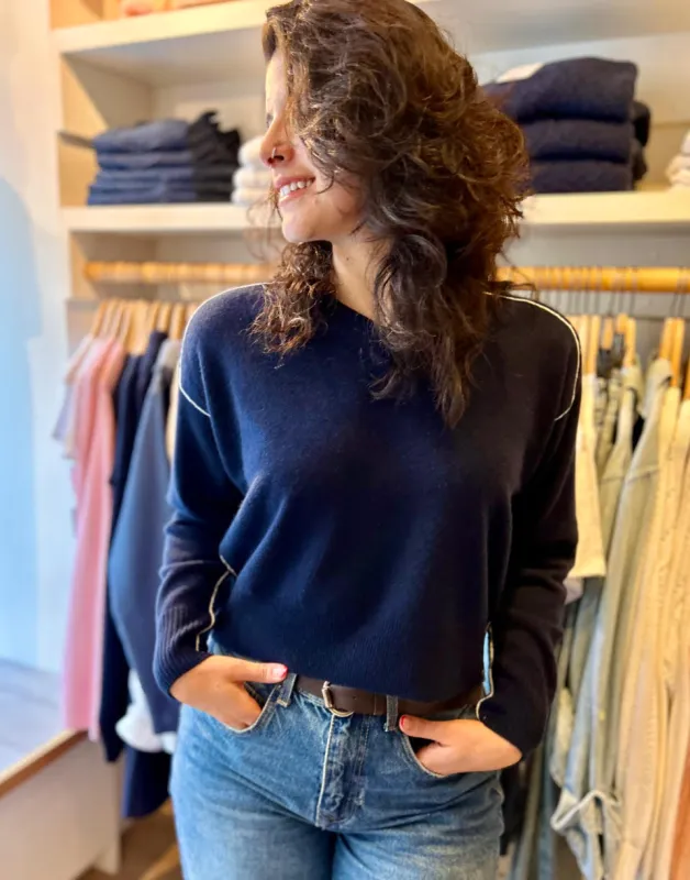 BOXY V-NECK WITH BACK YOLK made by Autumn Cashmere