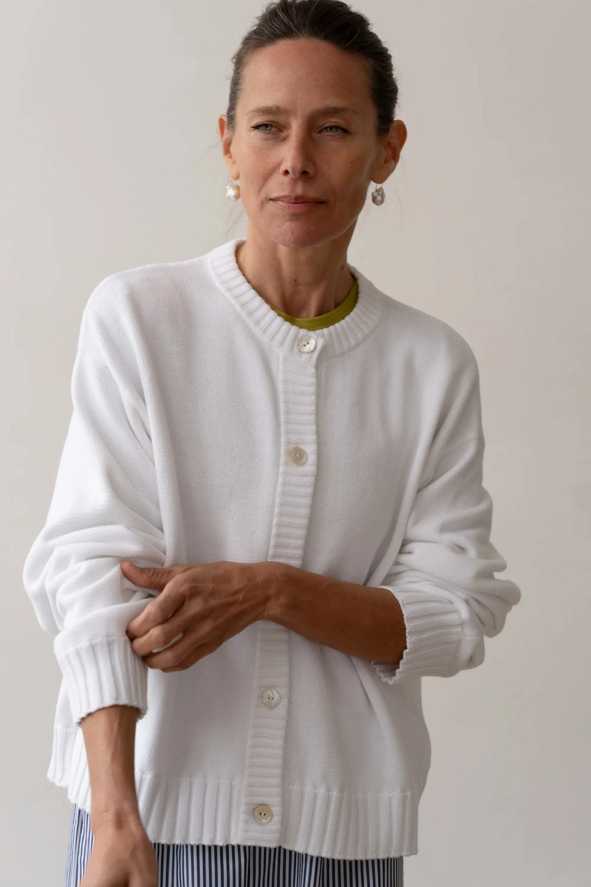 THE COTTON KNIT CARDIGAN - POWDER sold by Wildflower product image thumbnail 3