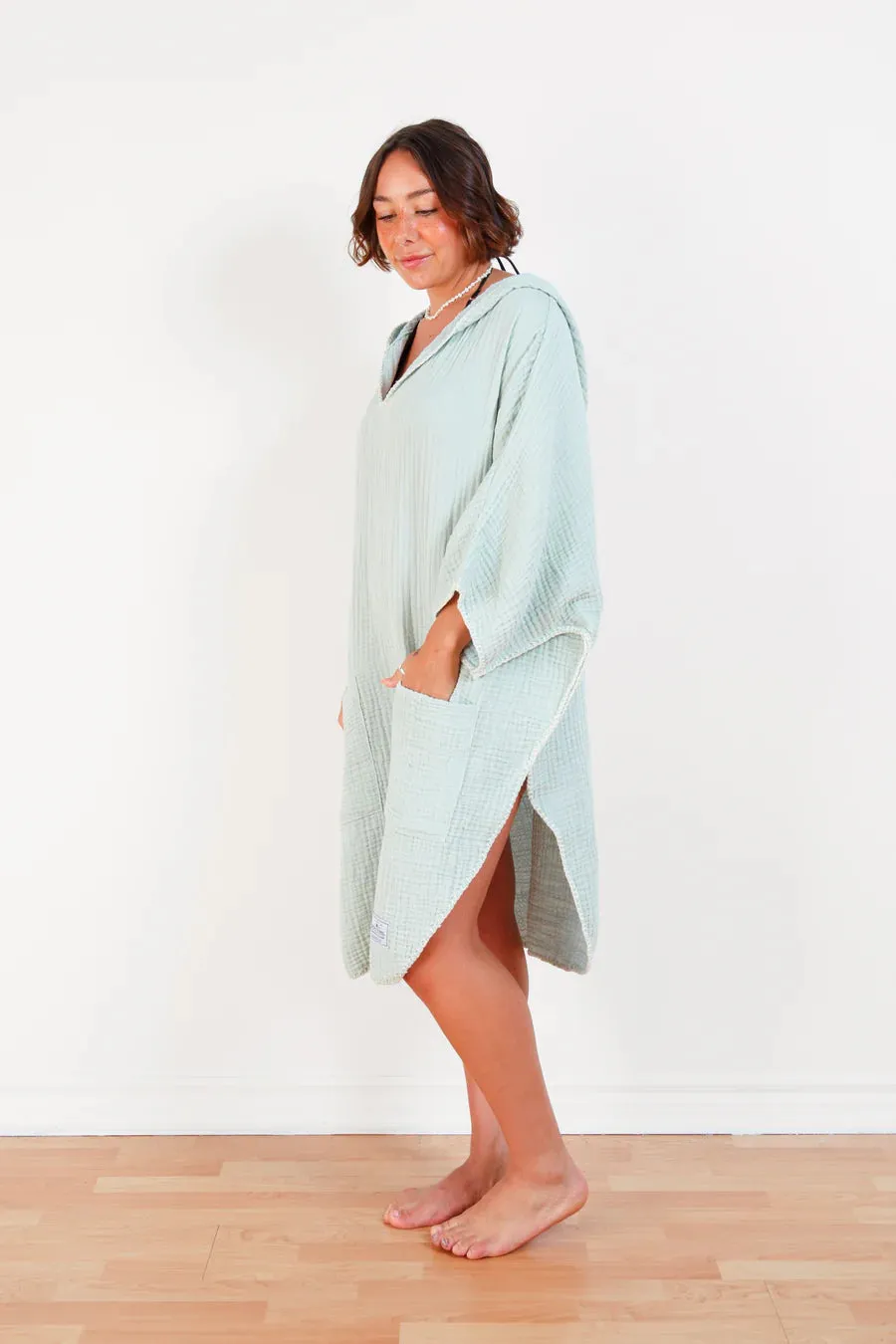 THE COCOON | WOMAN'S MUSLIN SURF PONCHO sold by Wildflower product image thumbnail 2