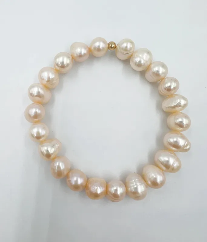 BIG PEACH BRACELET sold by Wildflower