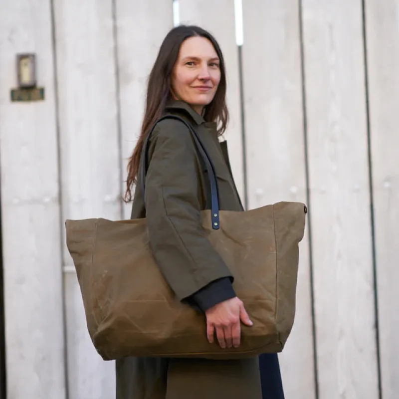 GIGA TOTE sold by Wildflower