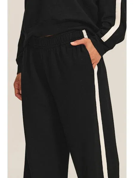 GIGI LUSH FLEECE PANT - BLACK sold by Wildflower product image thumbnail 3