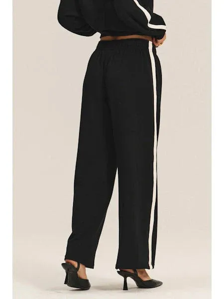GIGI LUSH FLEECE PANT - BLACK sold by Wildflower product image thumbnail 2