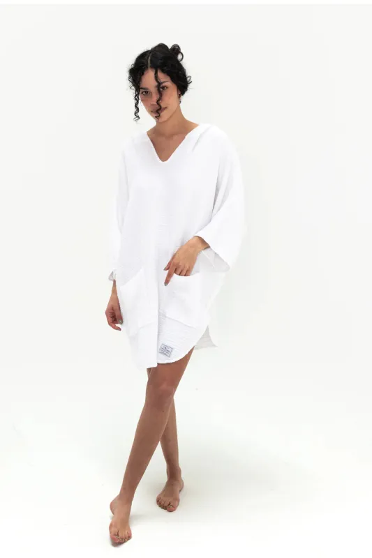 THE COCOON | WOMAN'S MUSLIN SURF PONCHO - SEASHELL made by Tofino Towel Co