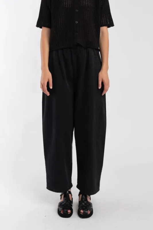 FADED BLACK BARREL PANT sold by Wildflower