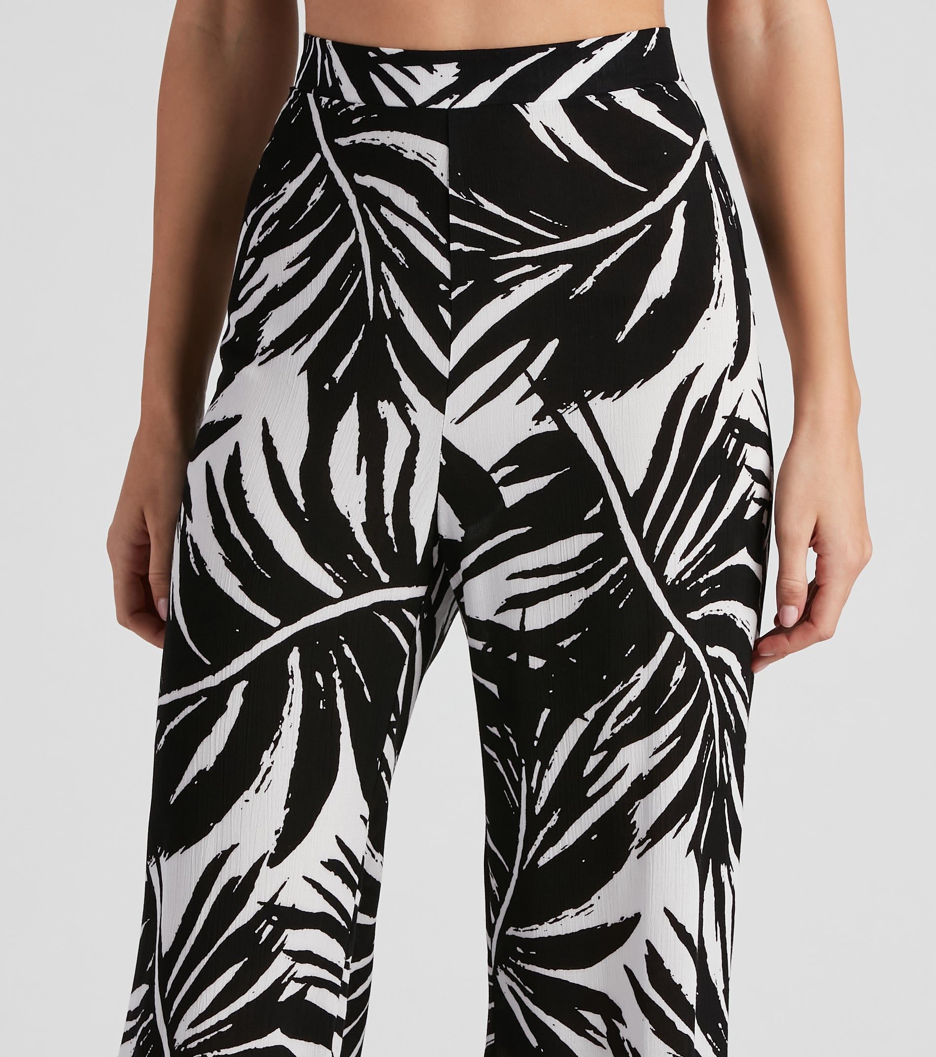 Sandy Beaches Palm Wide-Leg Pants sold by Windsor product image thumbnail 4