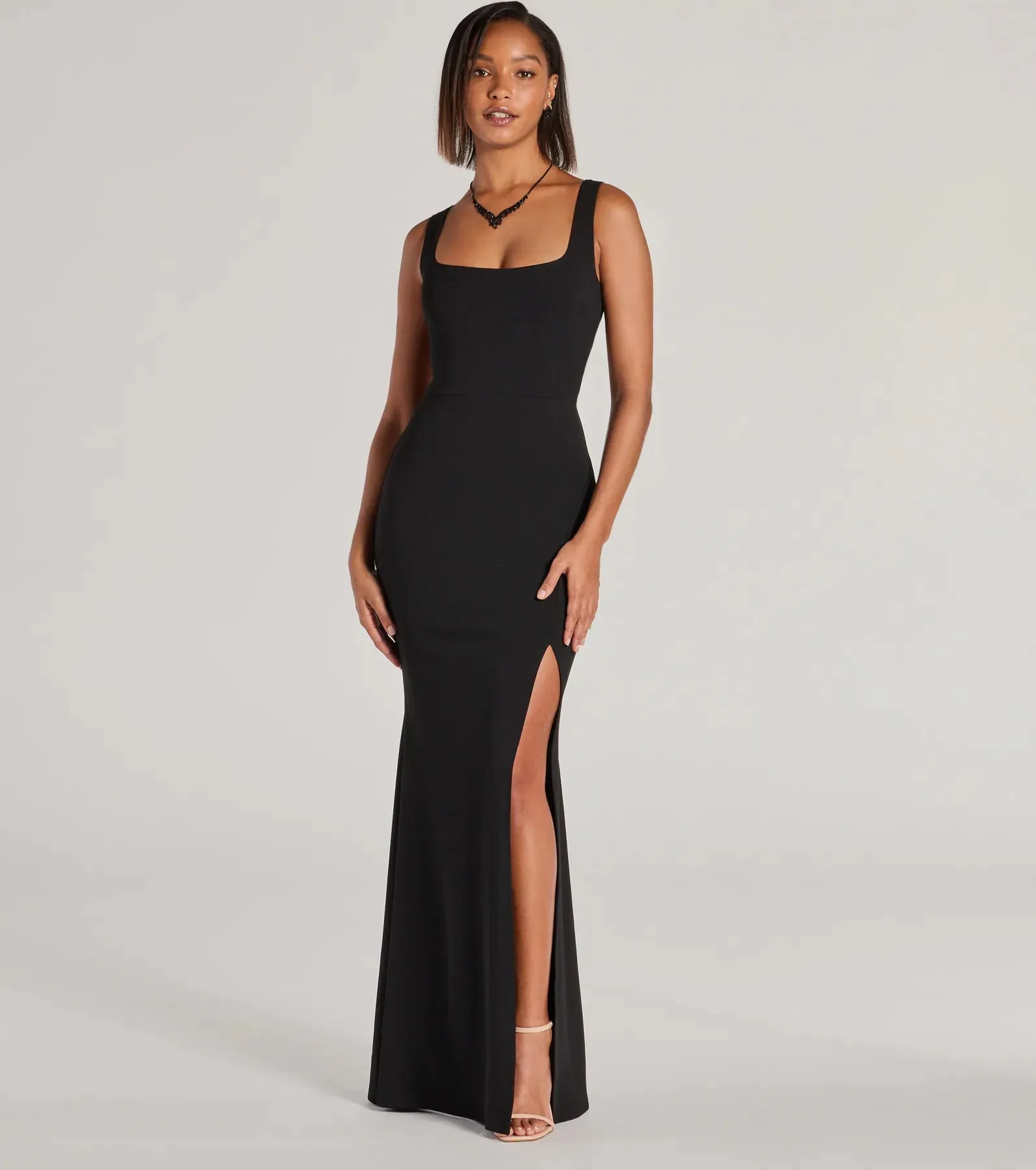 Everley Lace-Up Slit Mermaid Crepe Formal Dress sold by Windsor product image thumbnail 5