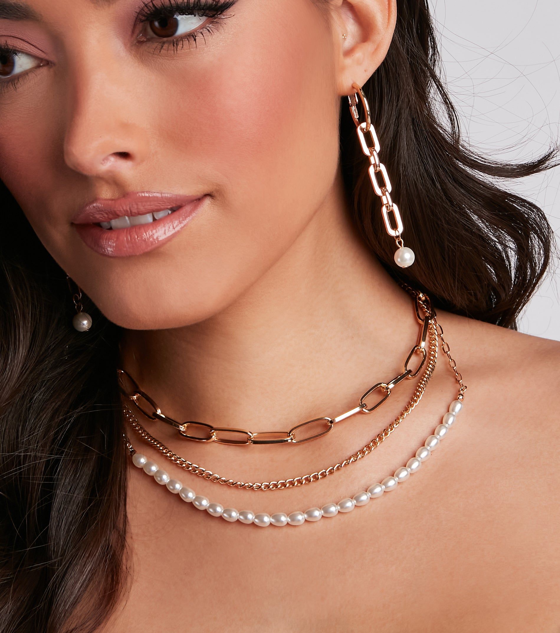 Pretty Edgy Faux Pearl Chain Layer Necklace sold by Windsor product image thumbnail 2