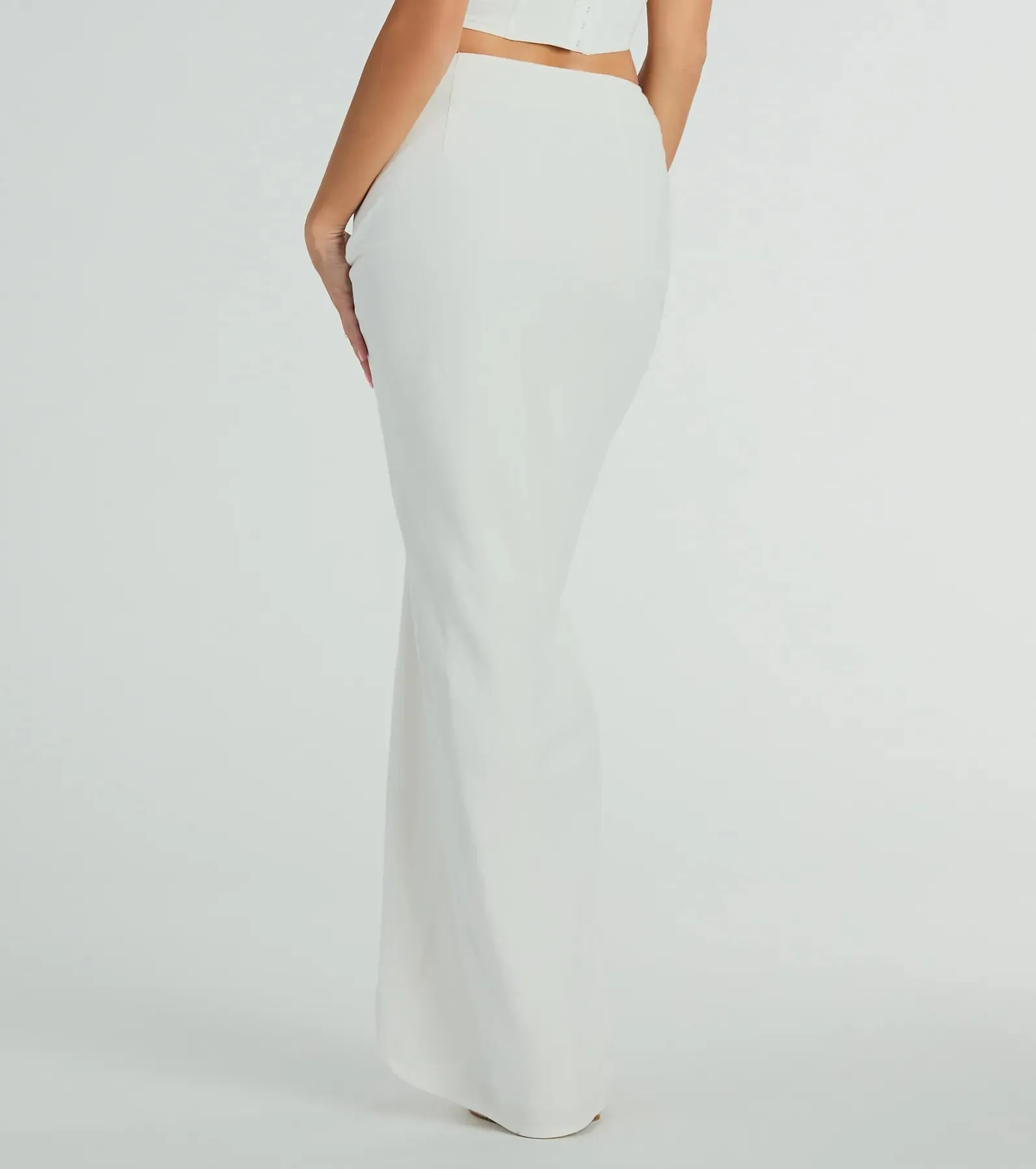 Updated Chic High Rise Slit Linen Maxi Skirt sold by Windsor product image thumbnail 2