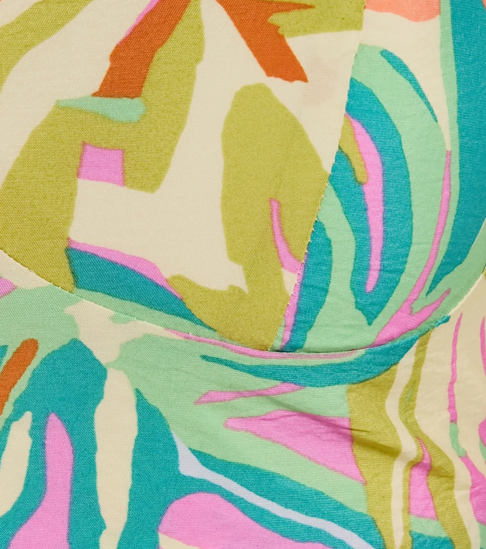 Getaway Retreat Sweetheart Tropical Crop Top sold by Windsor product image thumbnail 4