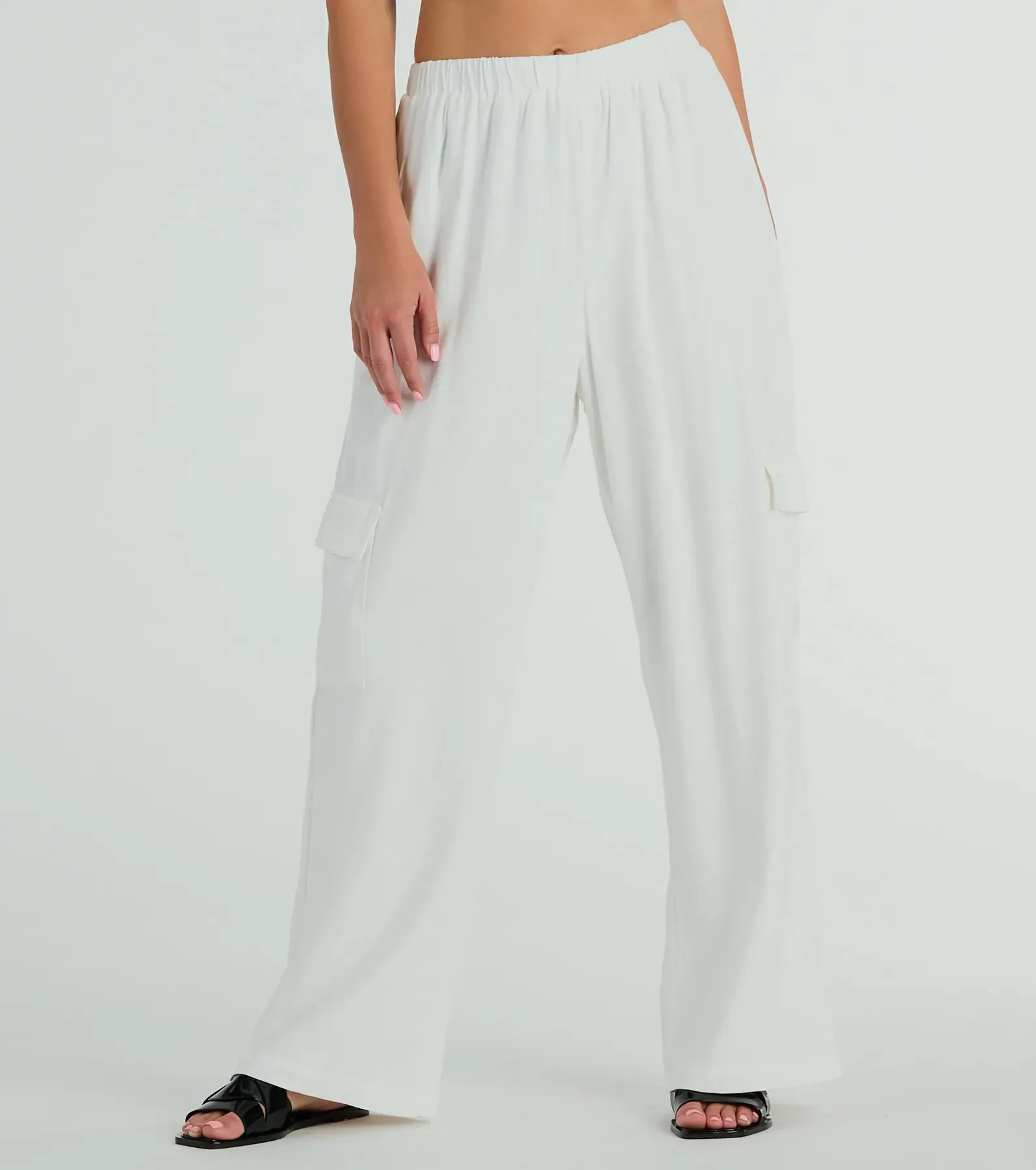Golden Hour High-Rise Cargo Wide-Leg Linen Pants sold by Windsor product image thumbnail 3